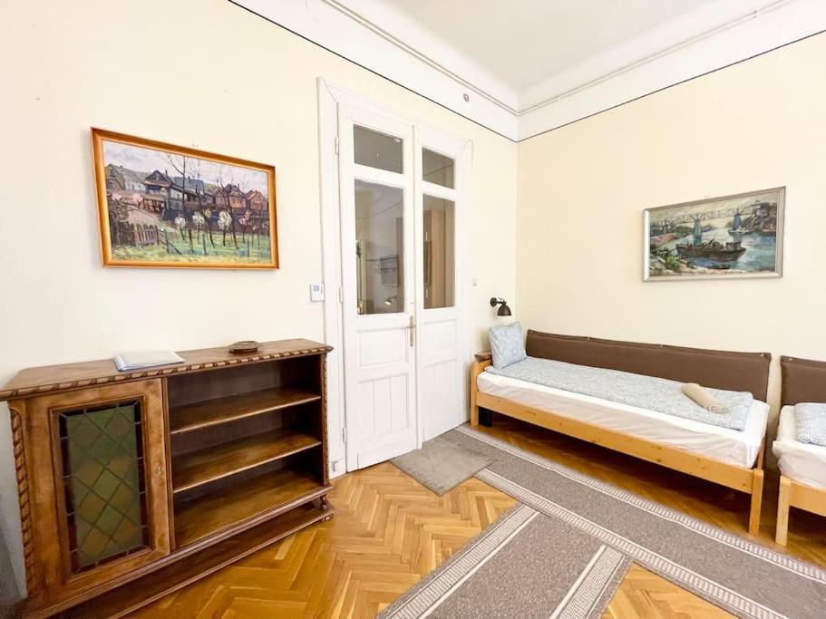 Bank5 Apartman