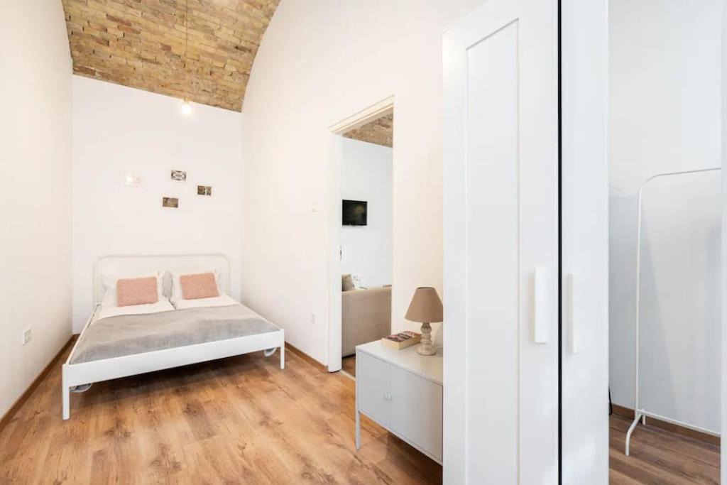 24h Self Check-in Center Near Opera Appartement *