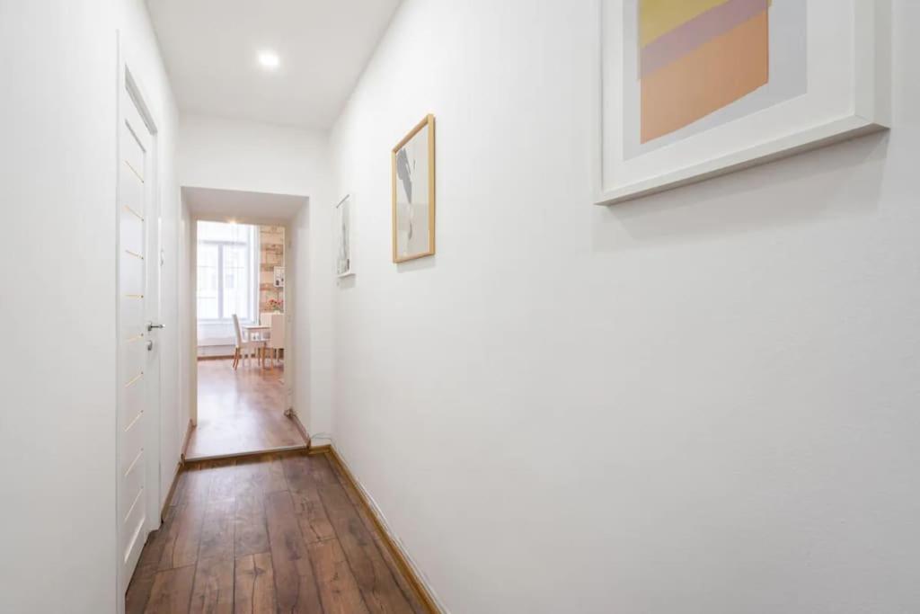 Appartement 24h Self Check-in Center Near Opera Budapest