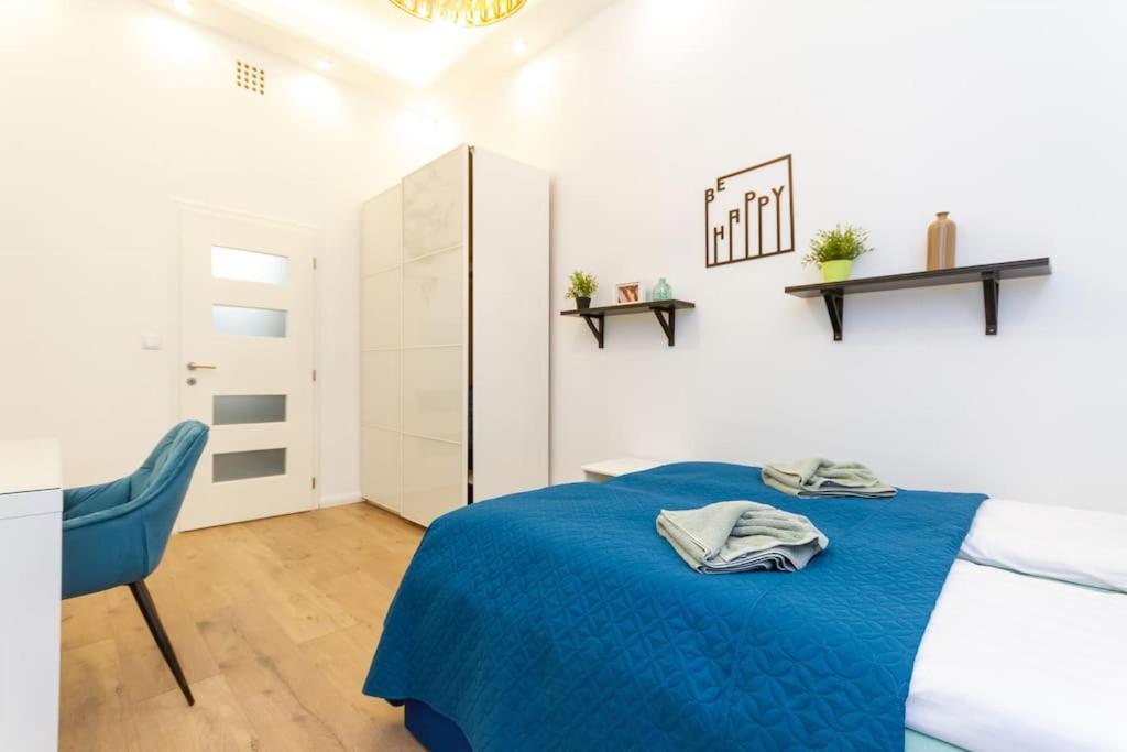 Opera 3br W Sauna By Newave *