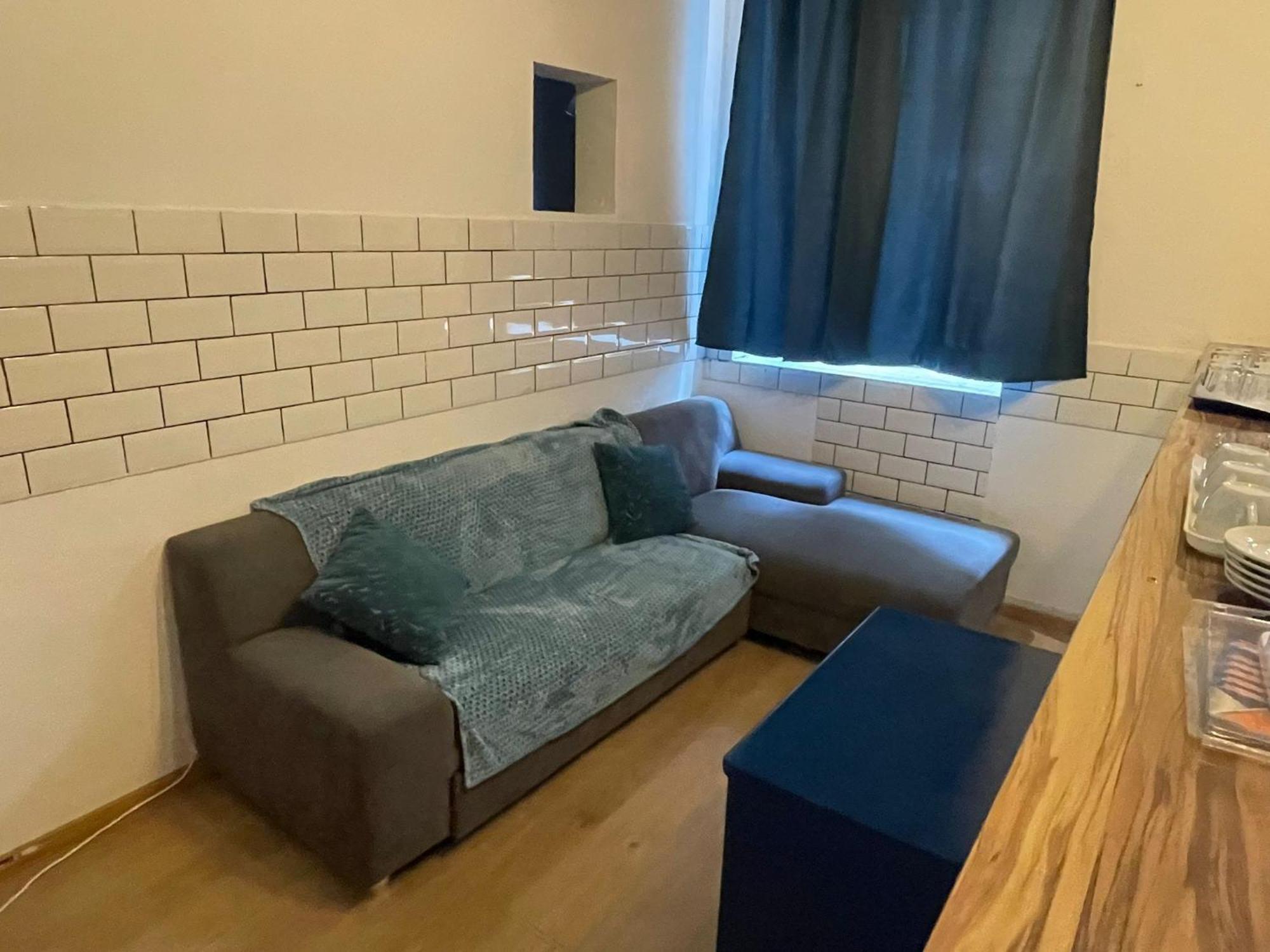 Hedonist Lodge