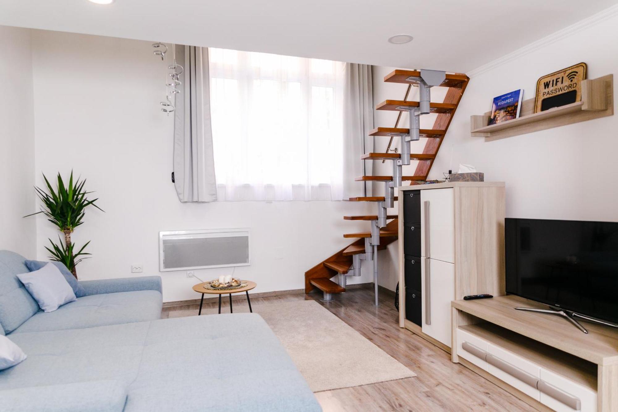 Hidden Gem At Center Next To Gozsdu Garden And Synagogue * Budapest