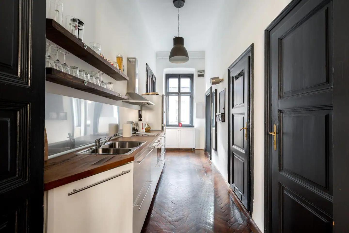 Kertesz 22 - 3 Bedrooms And Living With 2 Baths Budapest