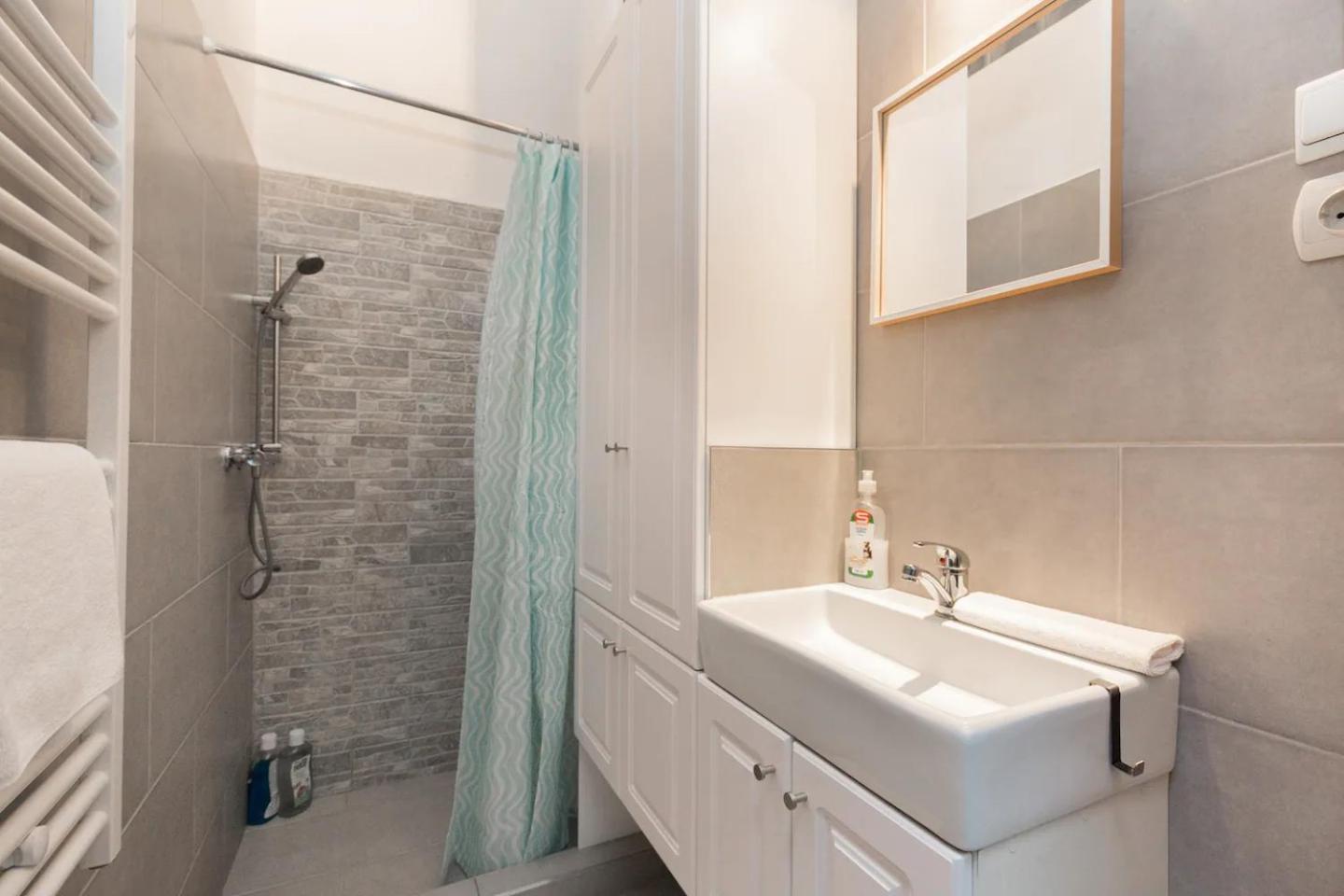 Kertesz 22 - 3 Bedrooms And Living With 2 Baths Appartamento