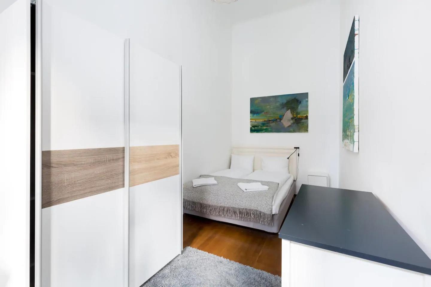 Kertesz 22 - 3 Bedrooms And Living With 2 Baths Appartamento