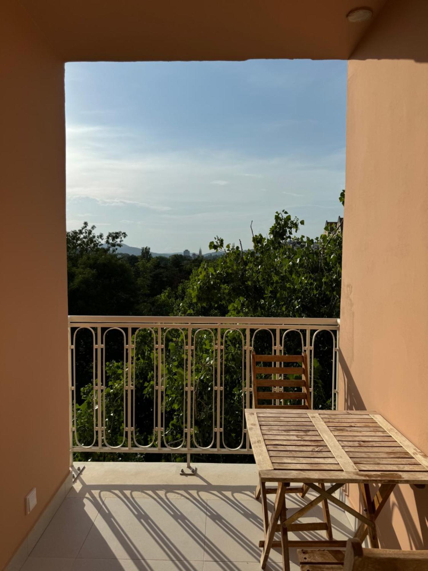 Brightlyapartment Apartment