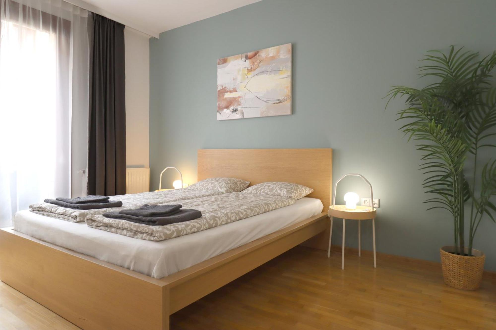 Kazinczy 2bdr With Ac, Smart Tv Appartamento Budapest