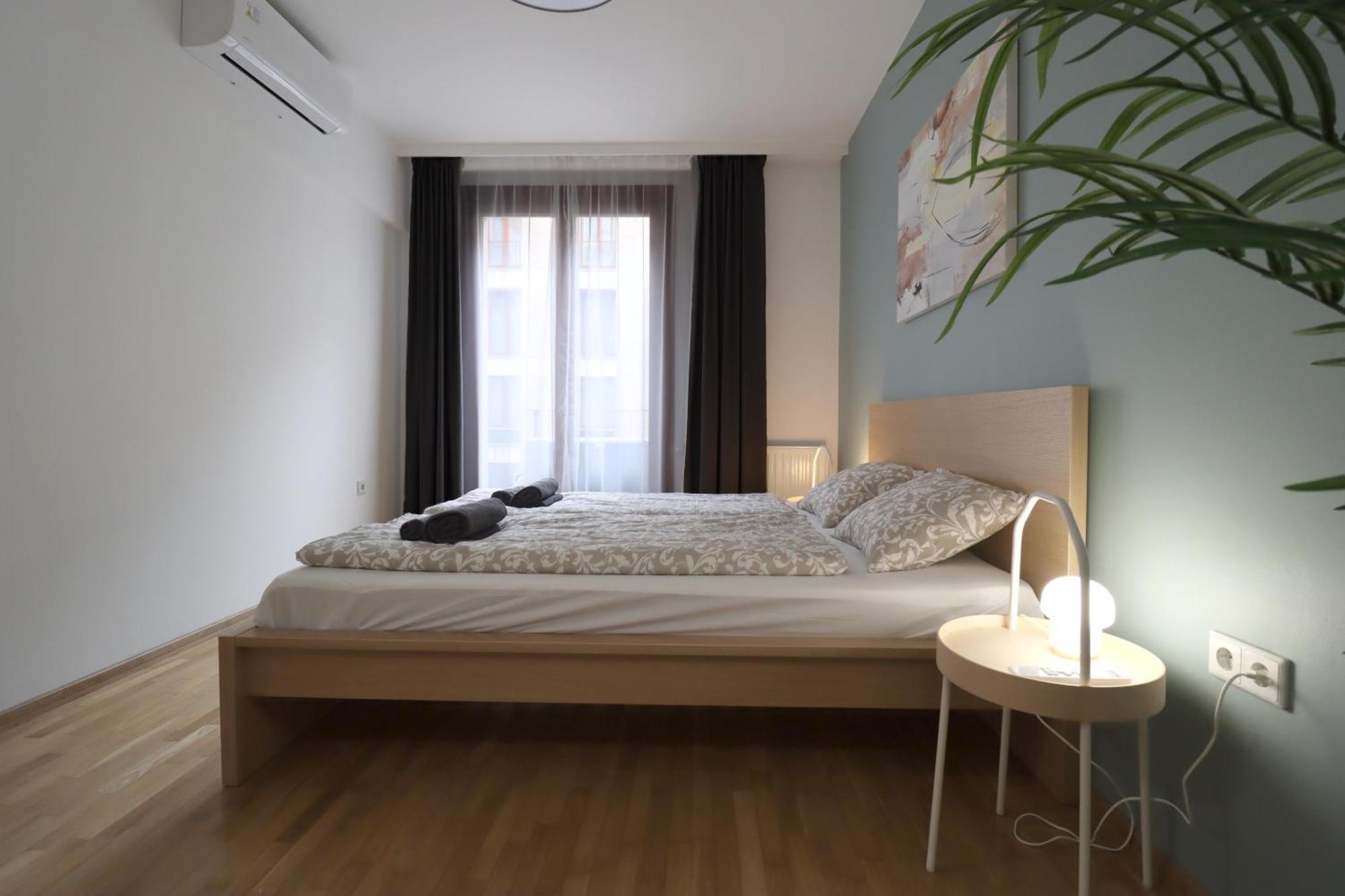 Kazinczy 2bdr With Ac, Smart Tv Appartamento *