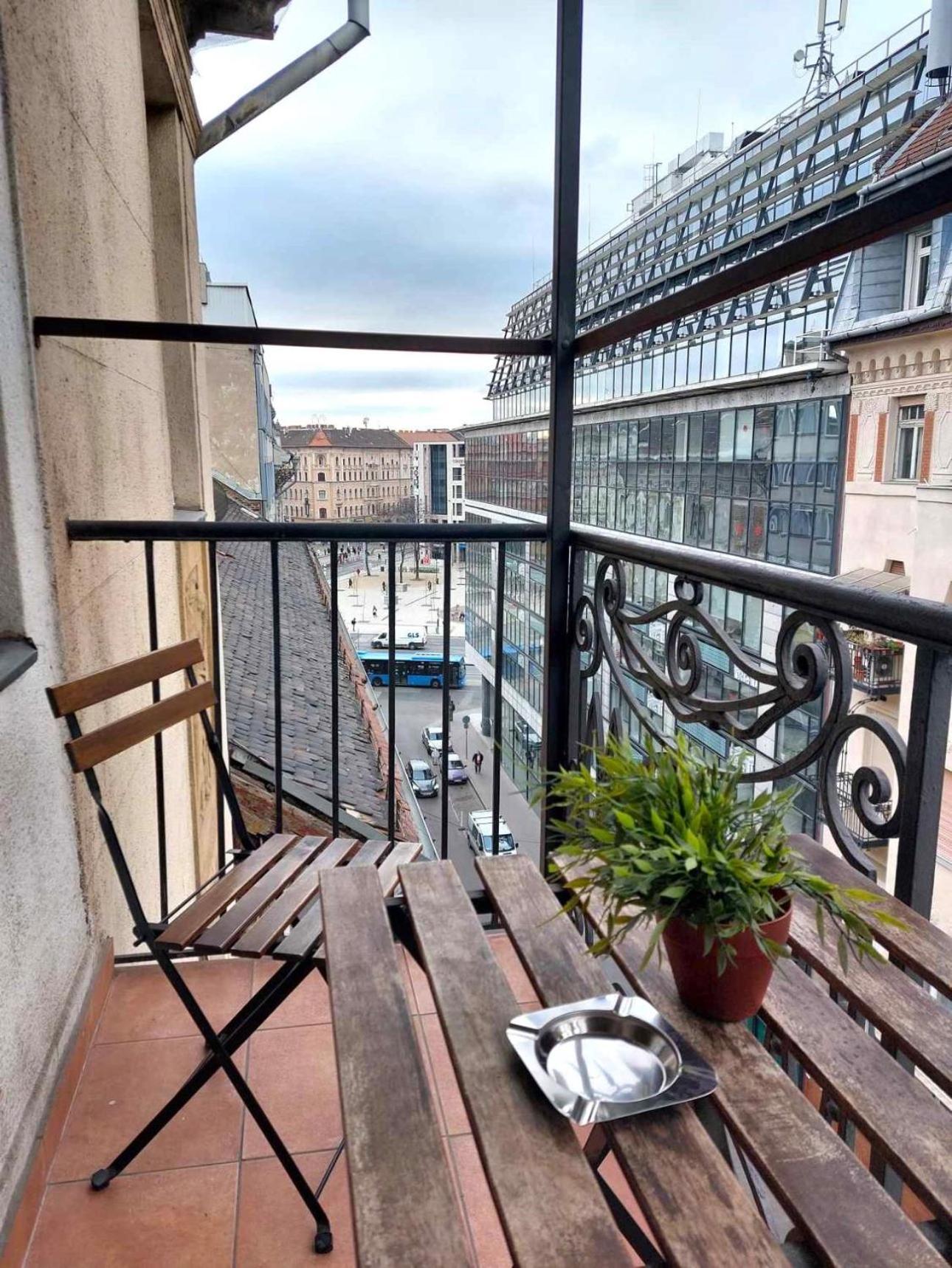 Black Sheep Smart Hostel *