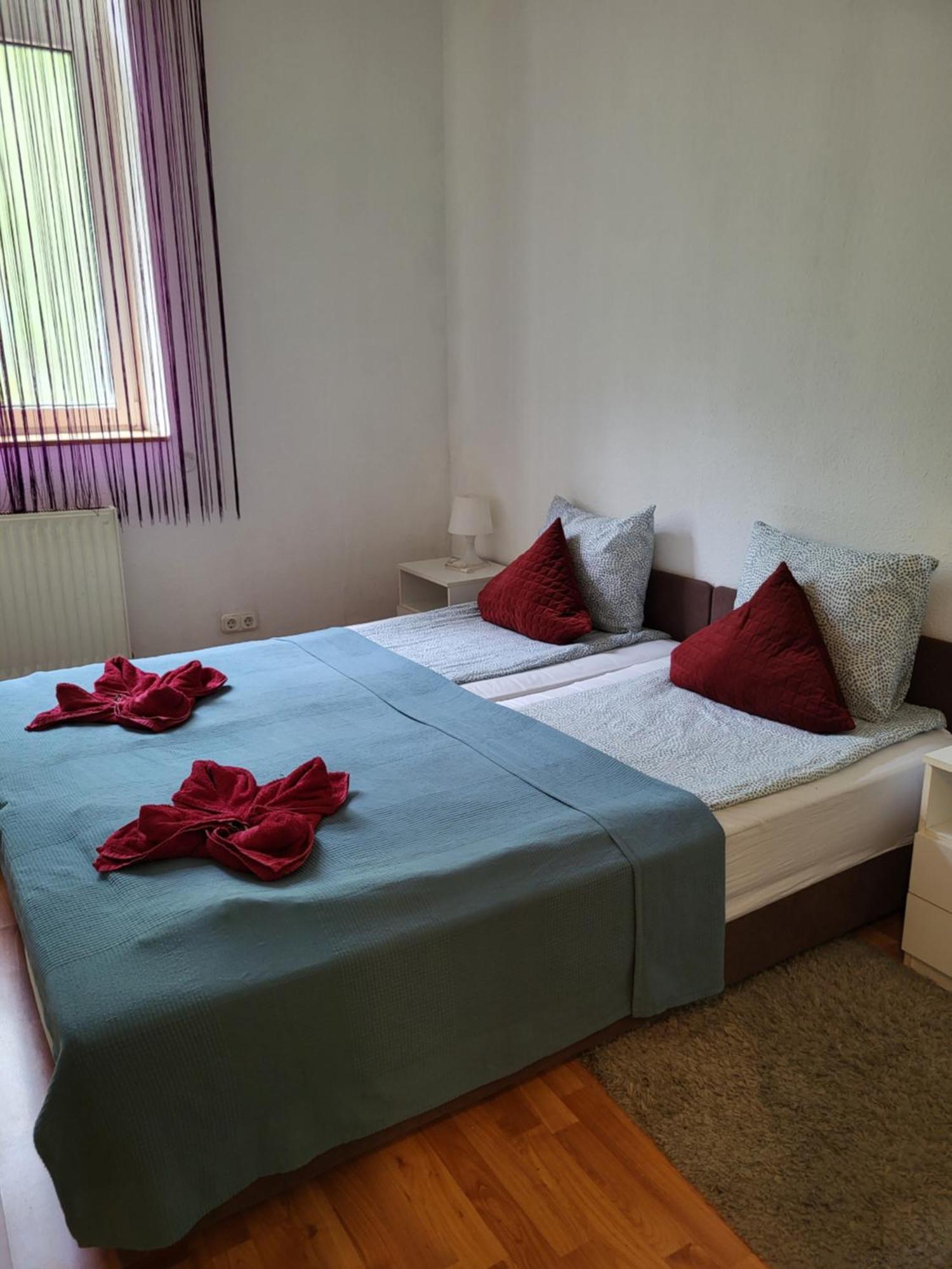 Elena Apartmán