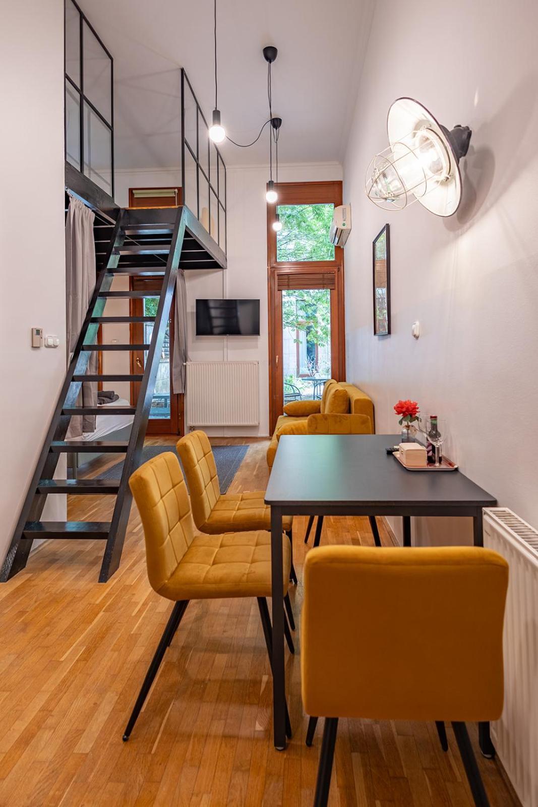 Apartmán Mooki Loft&garden In Sohobudapest Budapest