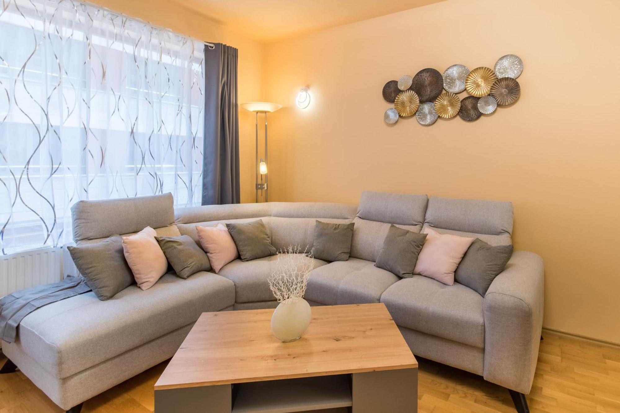Very Central - Large - Balcony - Comfy Lägenhet Budapest
