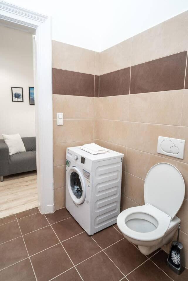 Extra Brand New And Large Ac Appartamento Budapest