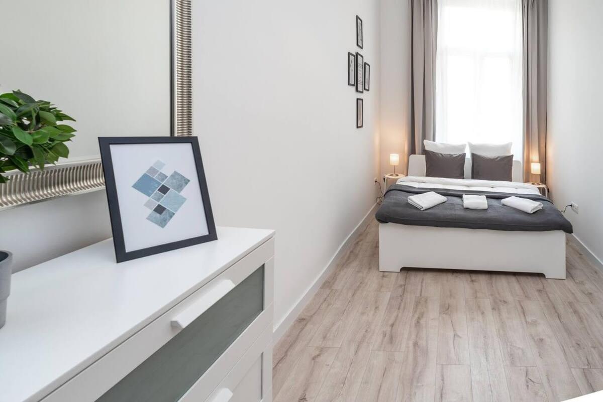 Extra Brand New And Large Ac Appartamento Budapest