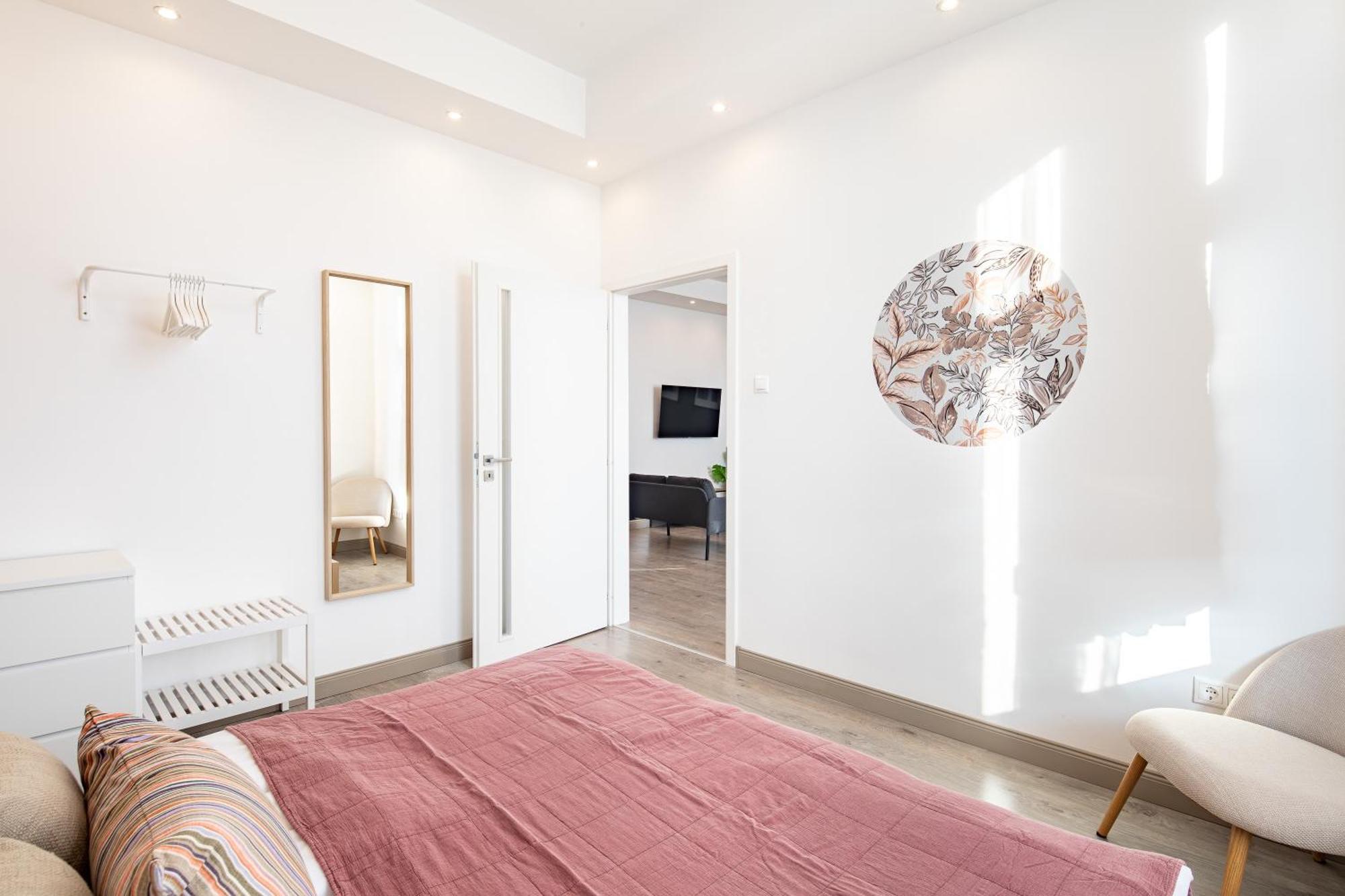 Apartment Sunny Three Bedroom
