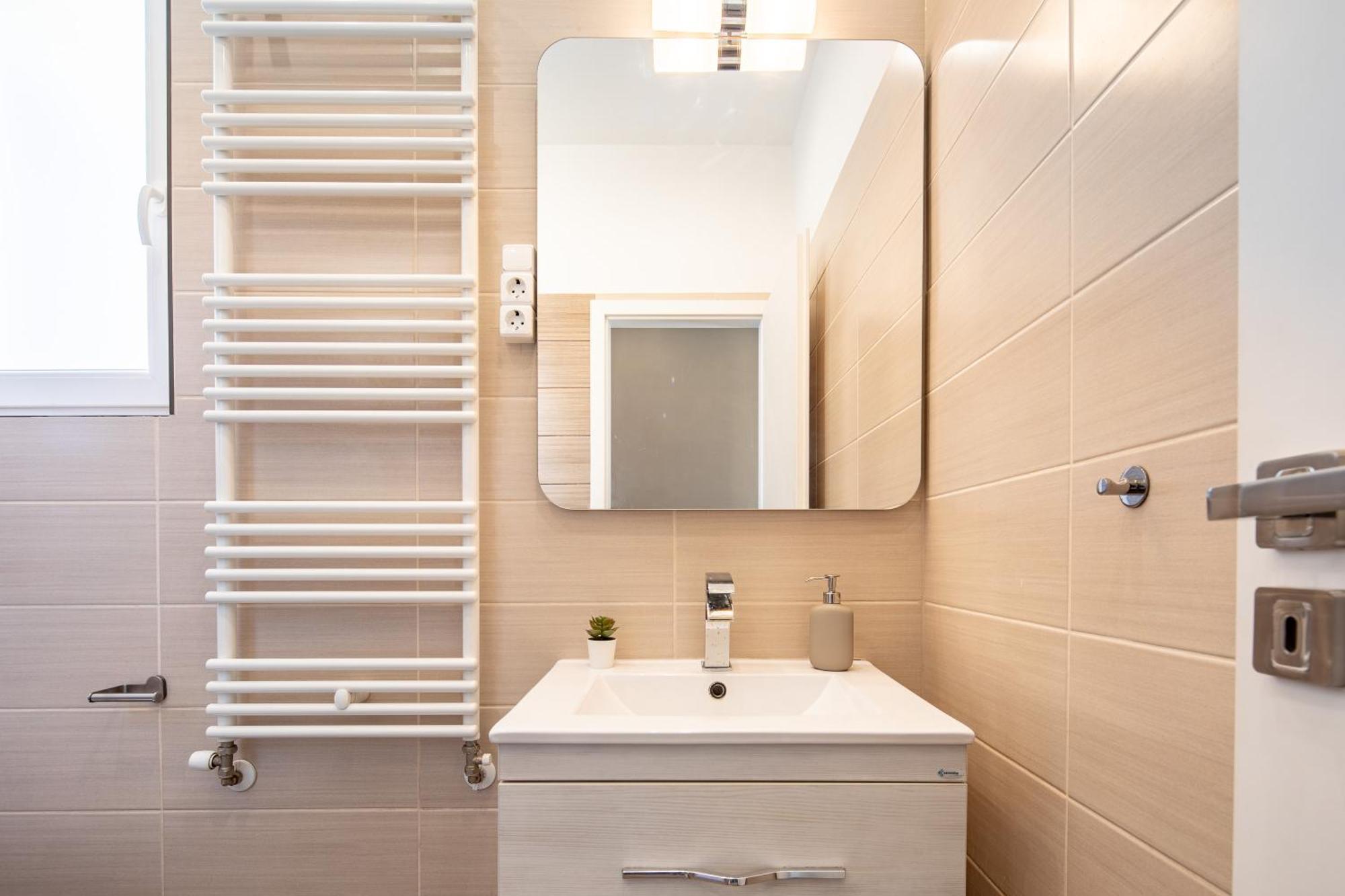 Sunny Three Bedroom