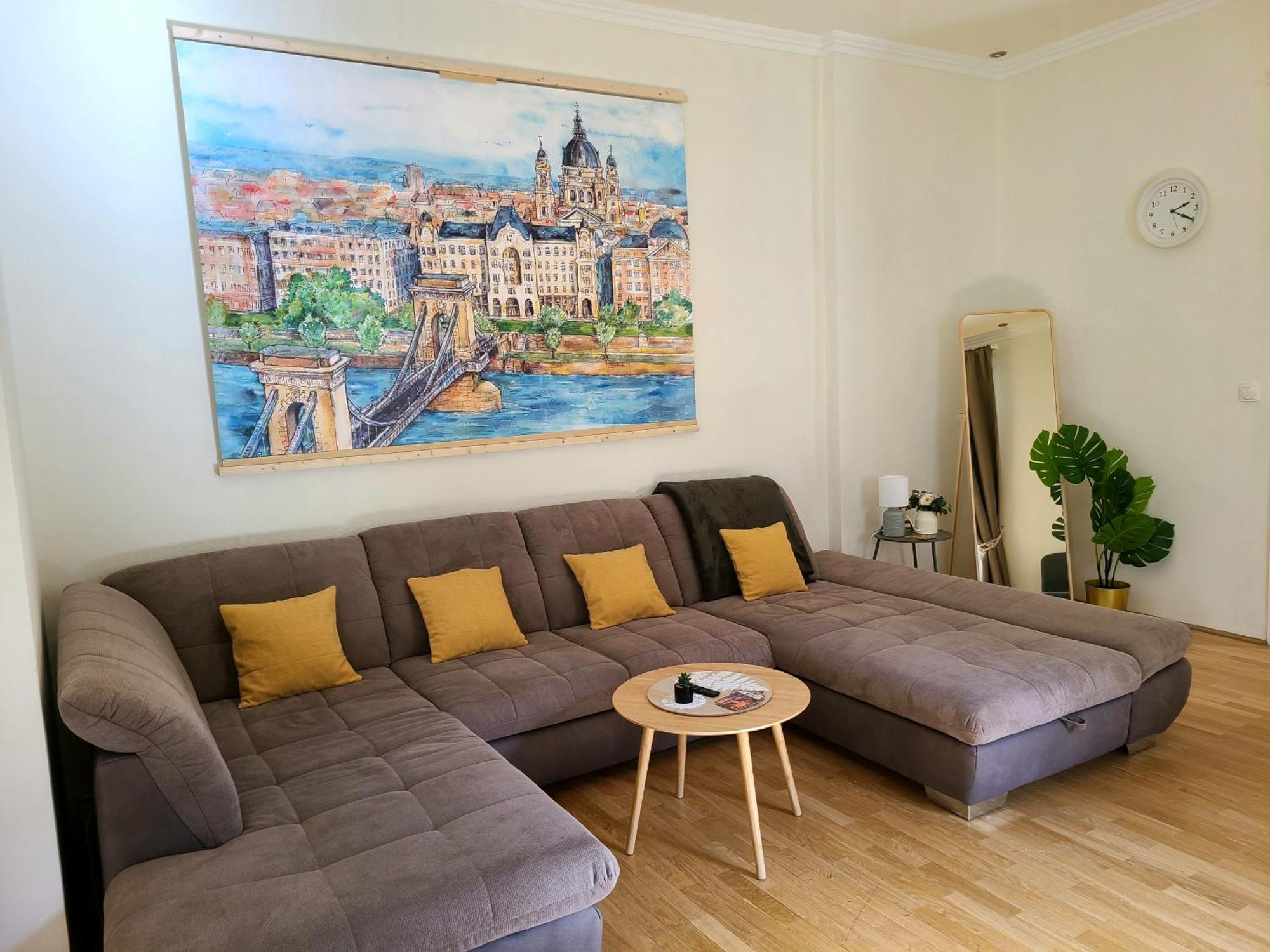Oasis - Center * Budapešť