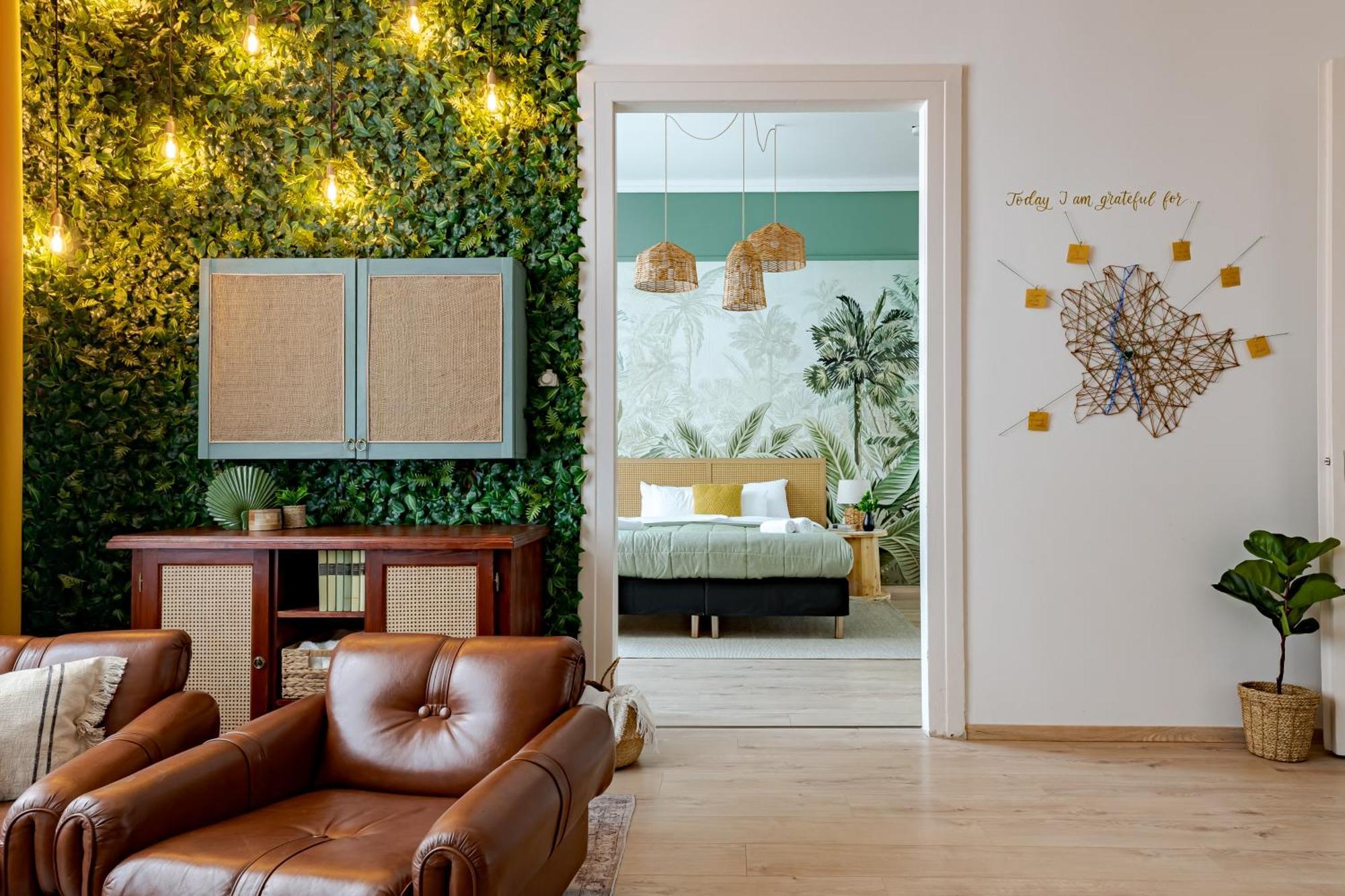 Jungle Aesthetics Downtown Aircon And Garage Parking Apartament *
