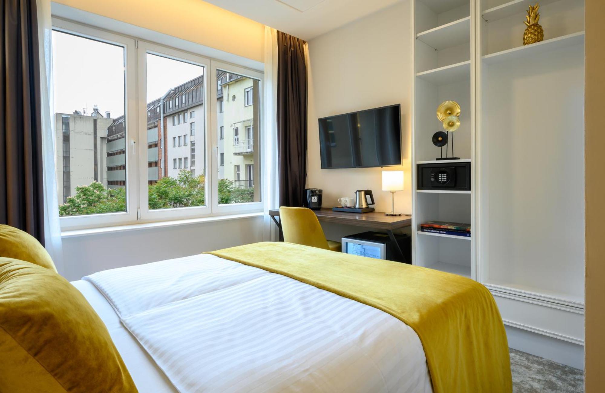Leonardo Boutique M-square Hotel 4*