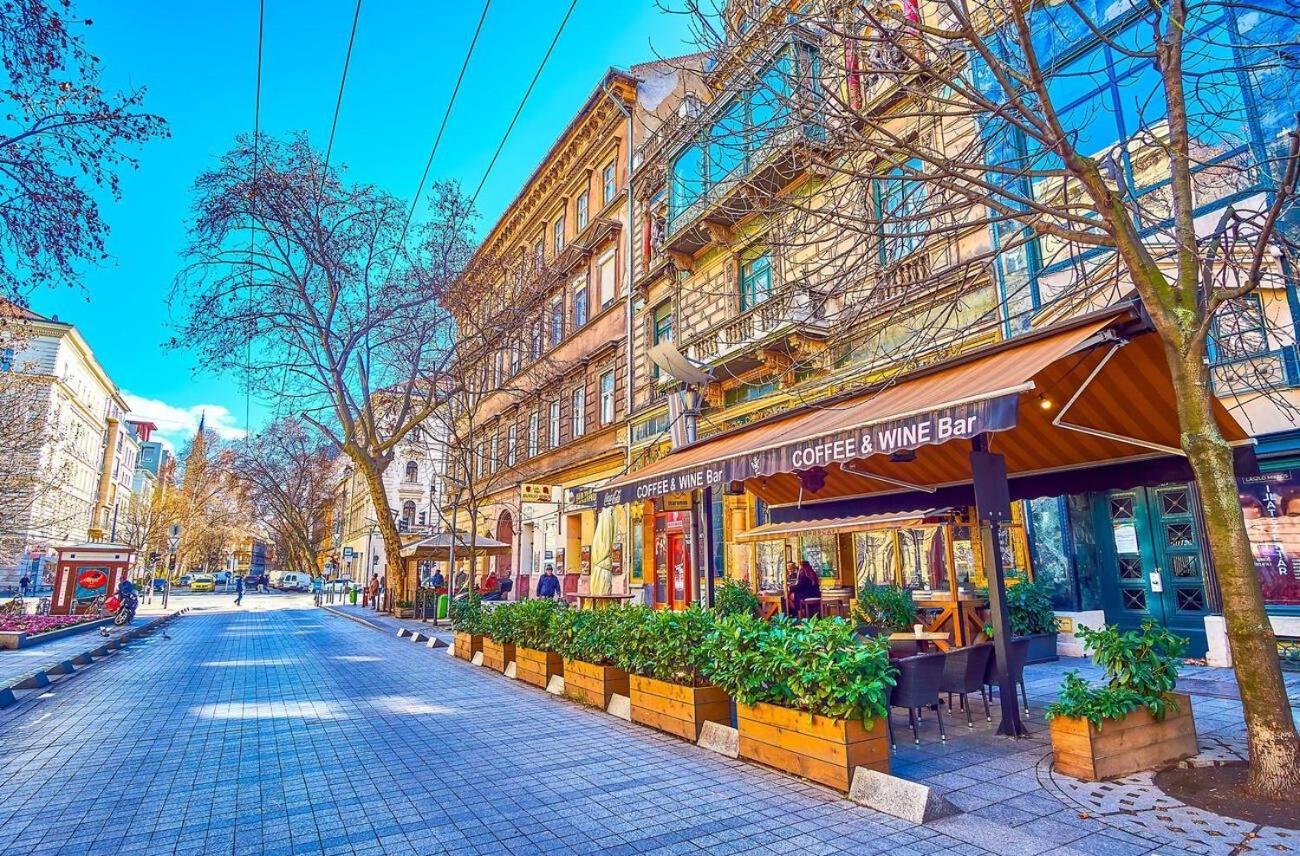 Luxury Exclusive 3 Bedroom Downtown Apartamento