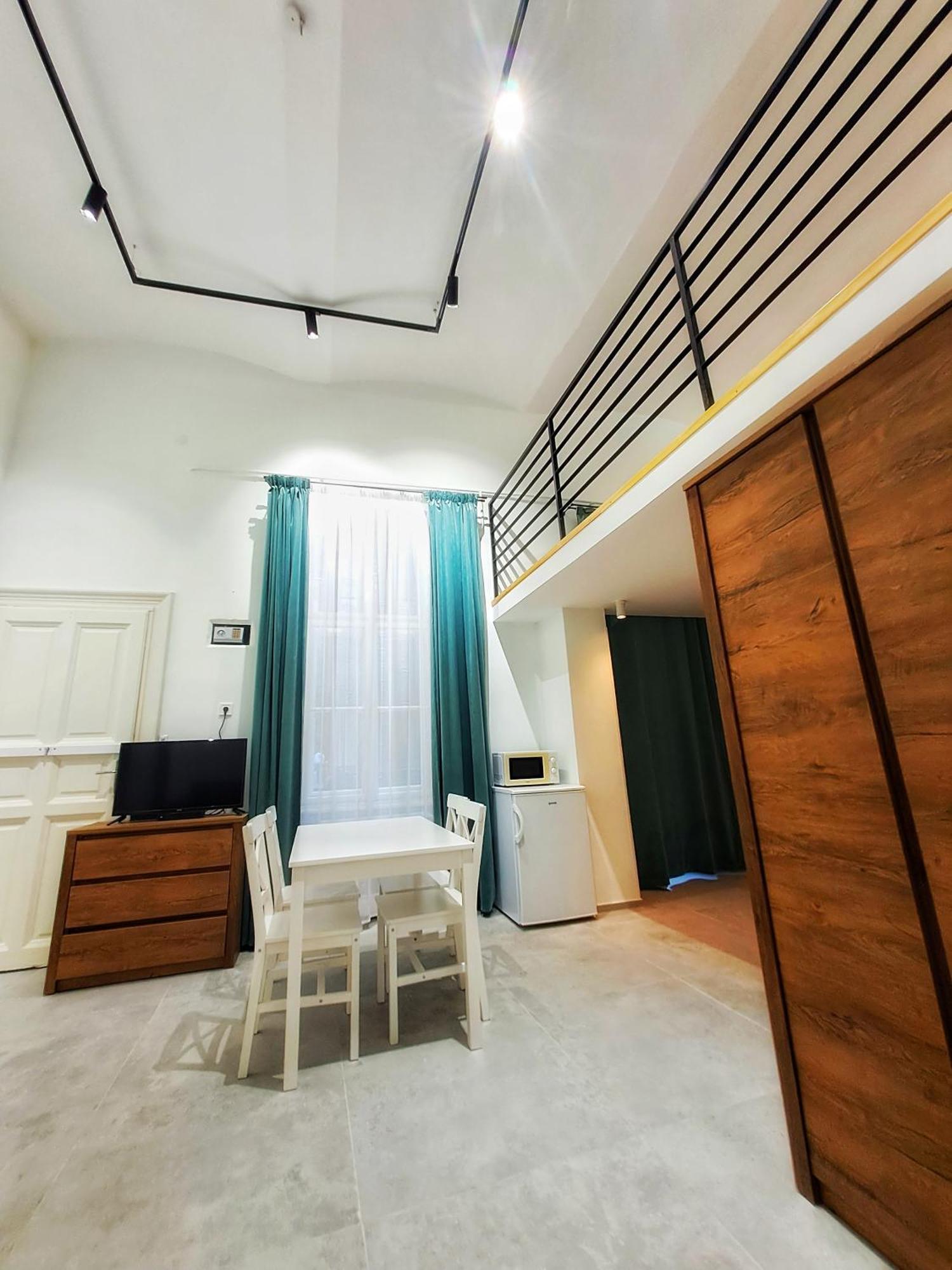 Masszi Budapest