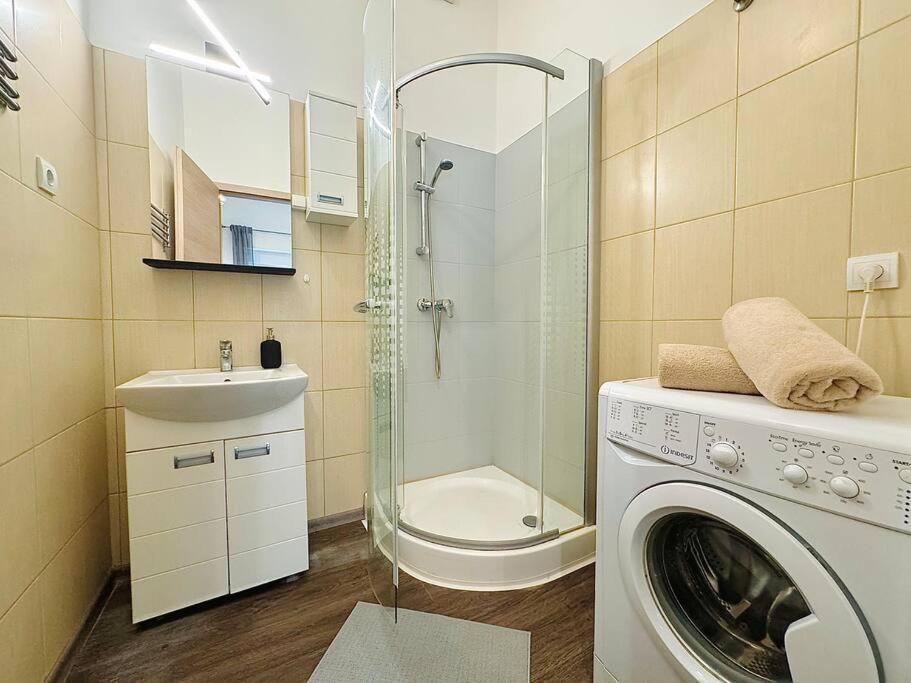 Apartman Raday 2 *