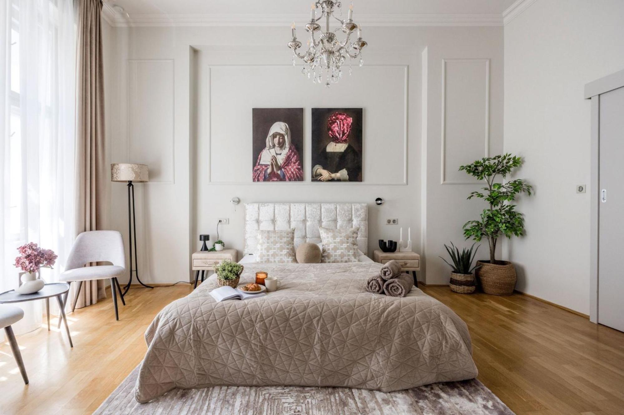 Timeless Elegant By Opera House * Budapest