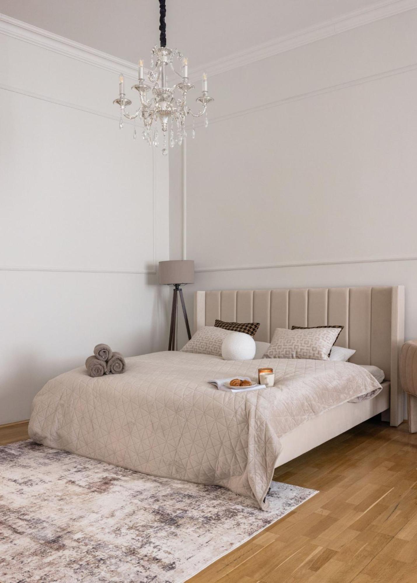 Apartment Timeless Elegant By Opera House