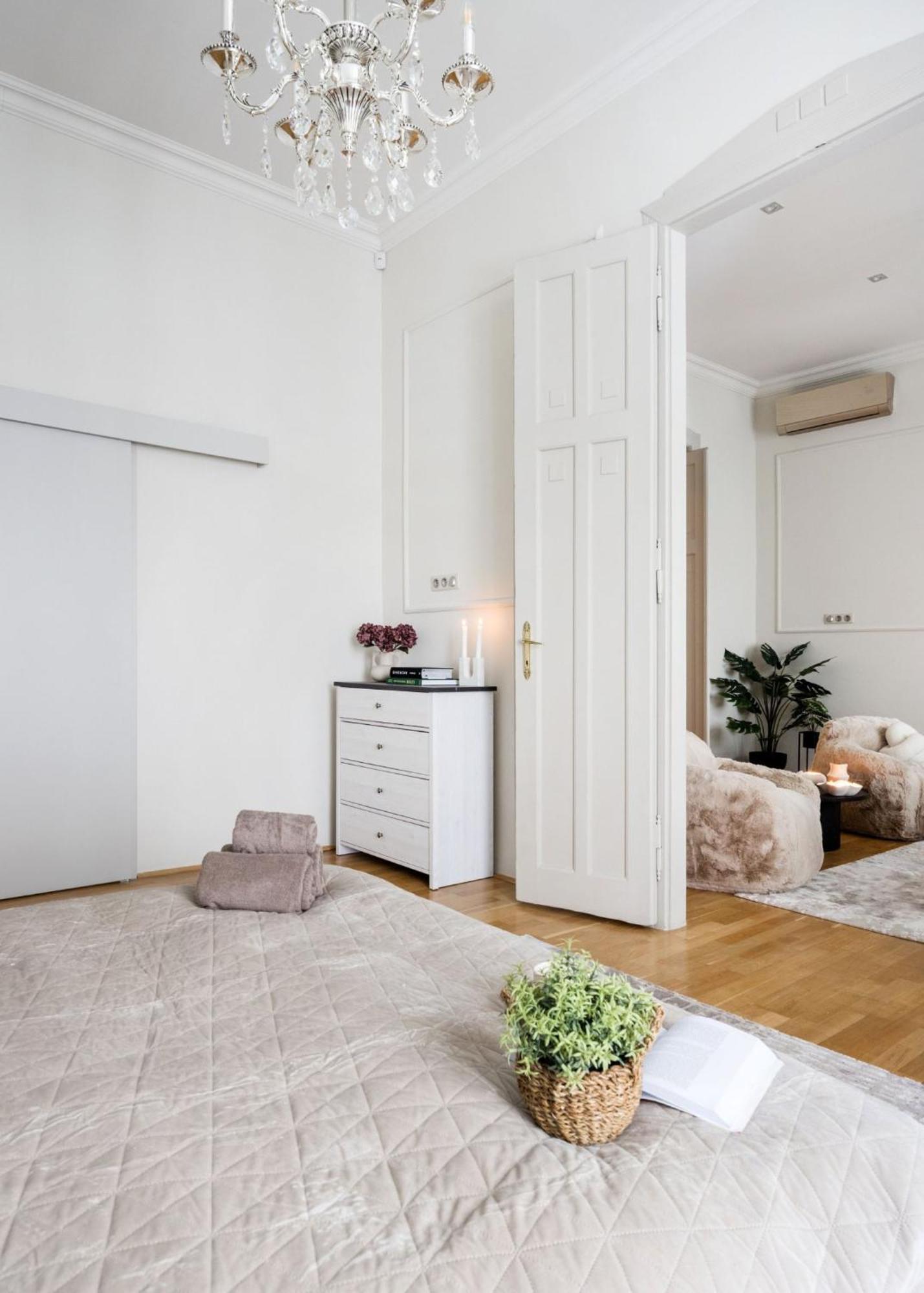 Apartment Timeless Elegant By Opera House