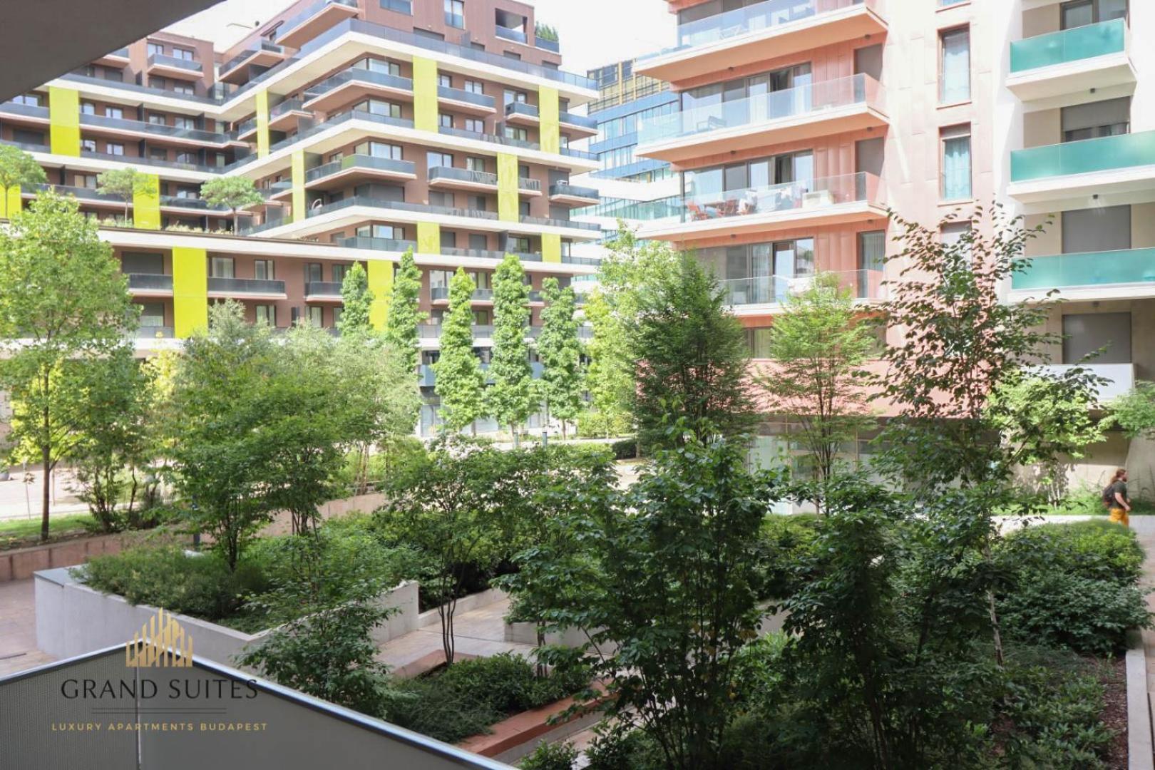 Grand Promenade Apartamento *
