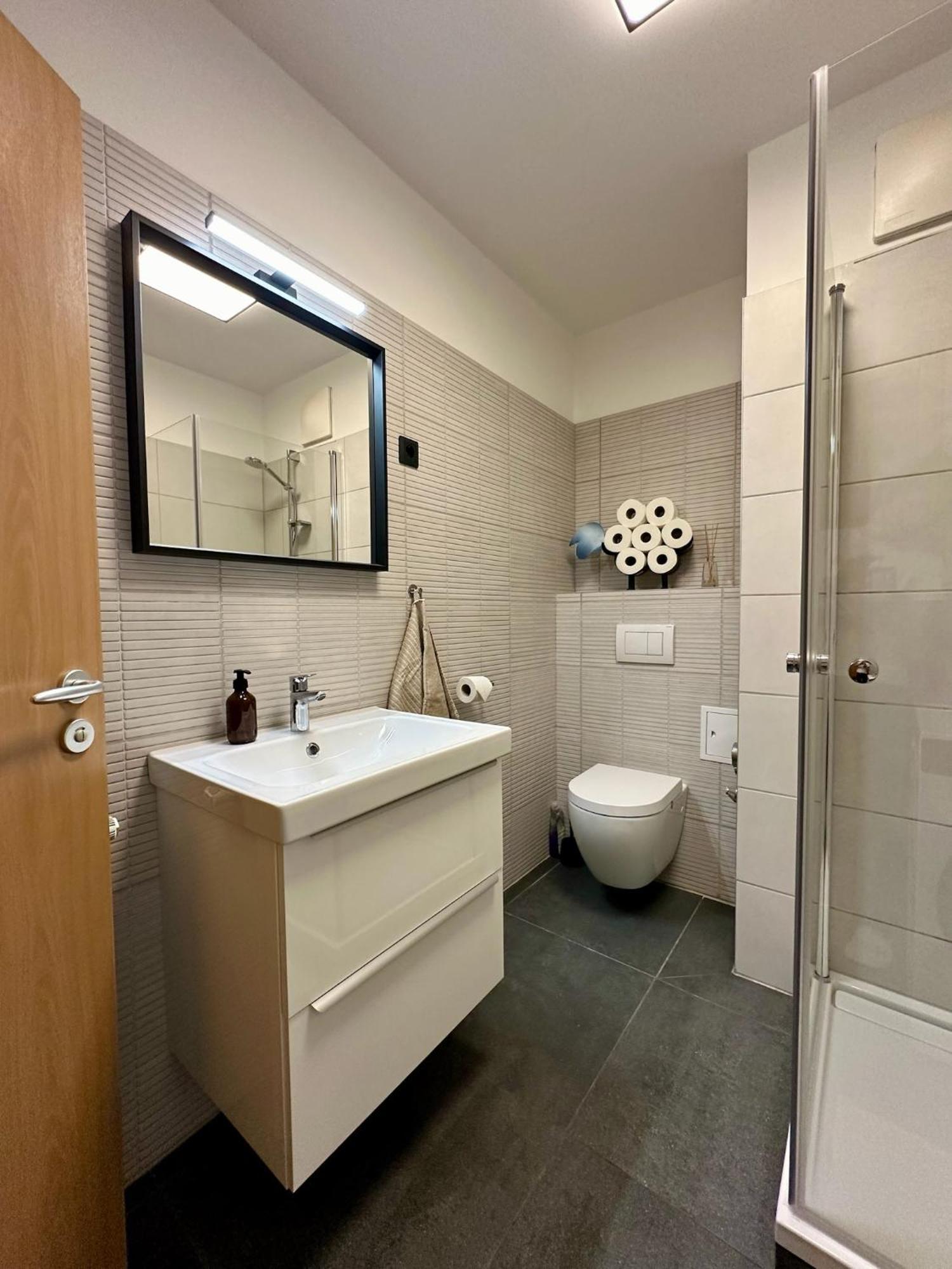 T&m Erkel Apartman *
