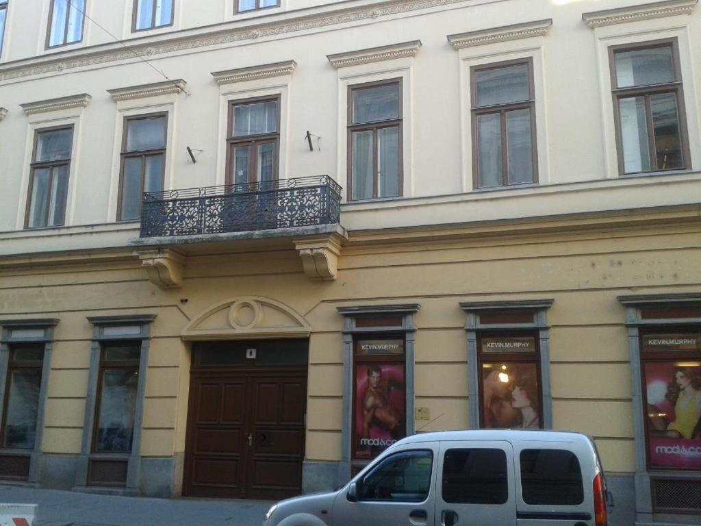 Basilica Apartment