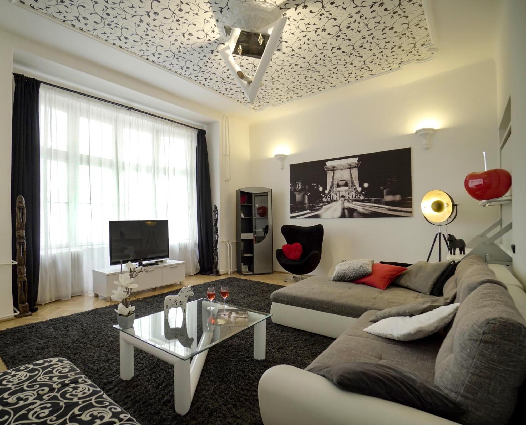 Phoenix Budapest