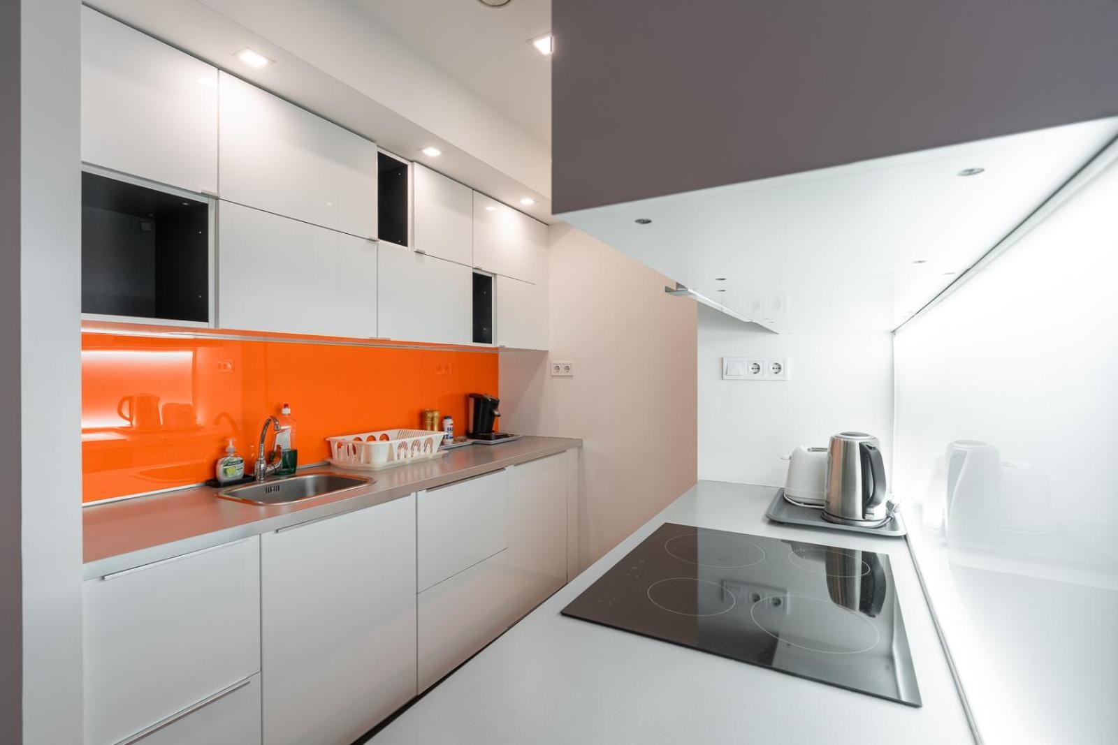 Bright Two-Bedroom Home By The New York Palace *