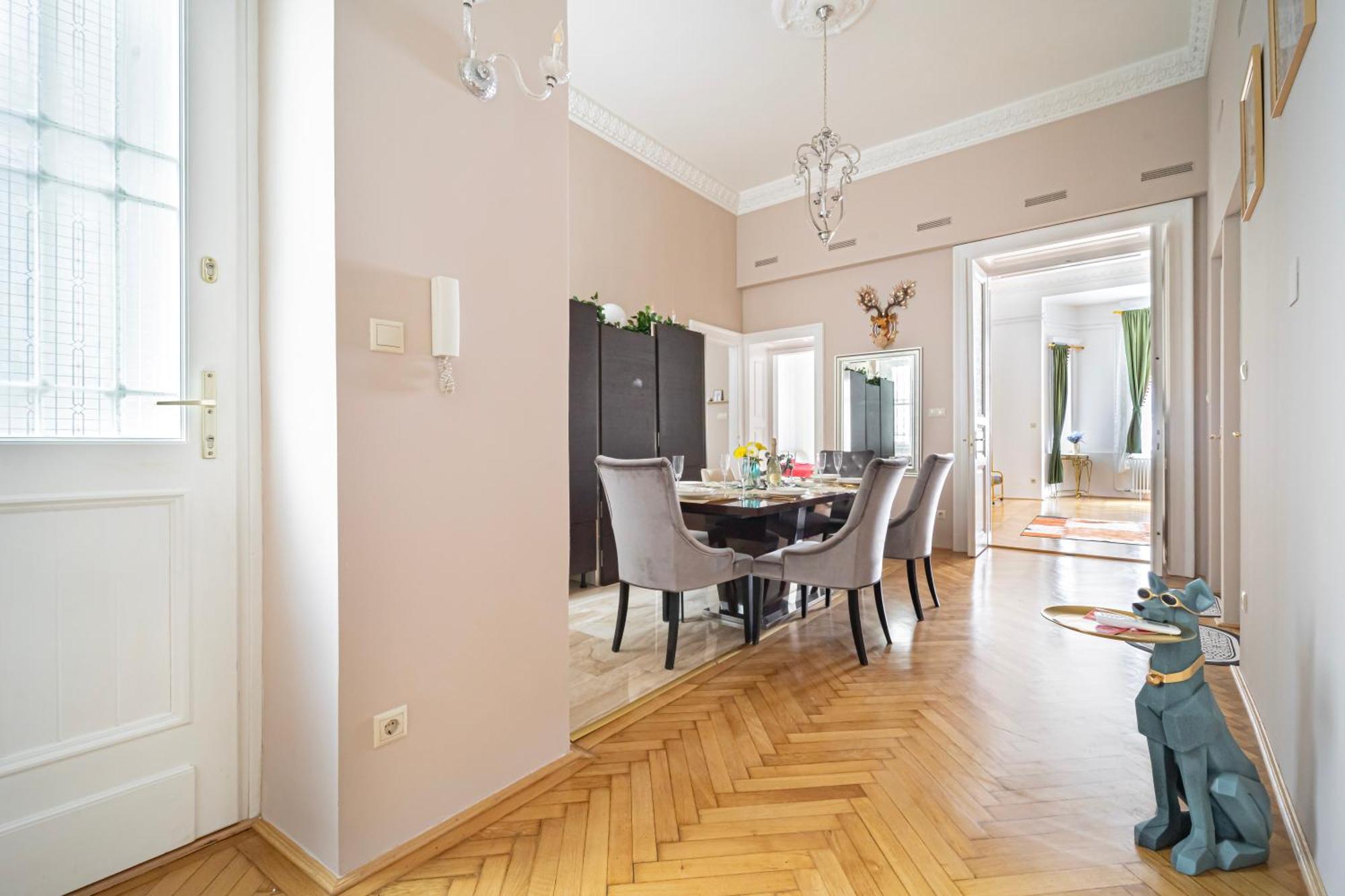 Apartment Unique At Chain Bridge With Danube View Budapest