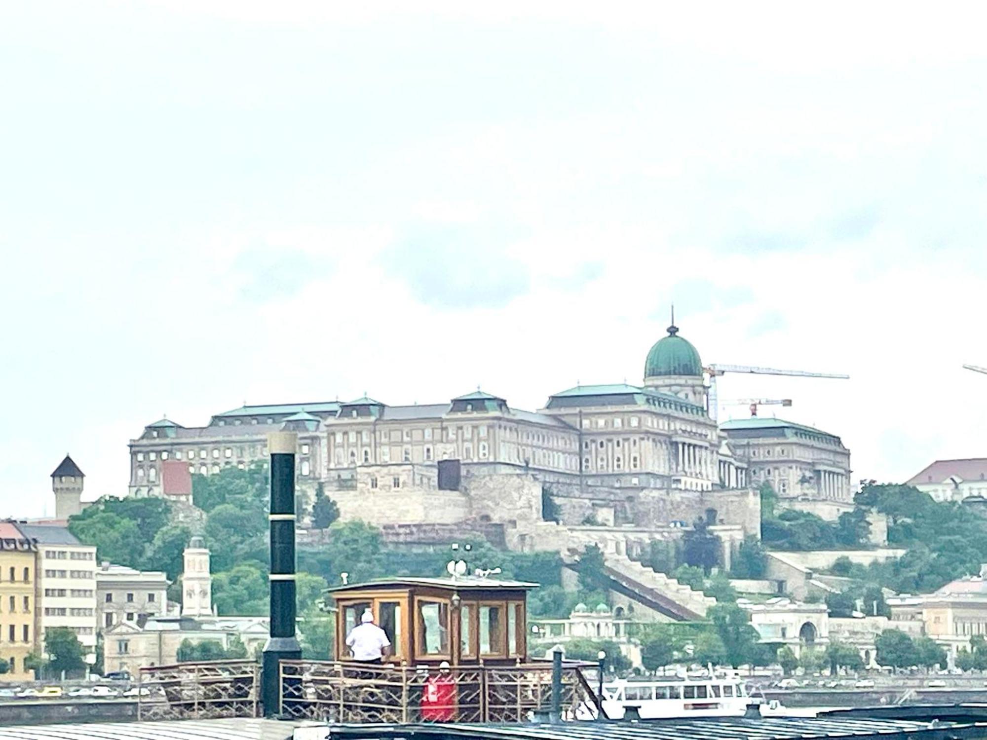 Junior Orange Next To Danube * Budapest