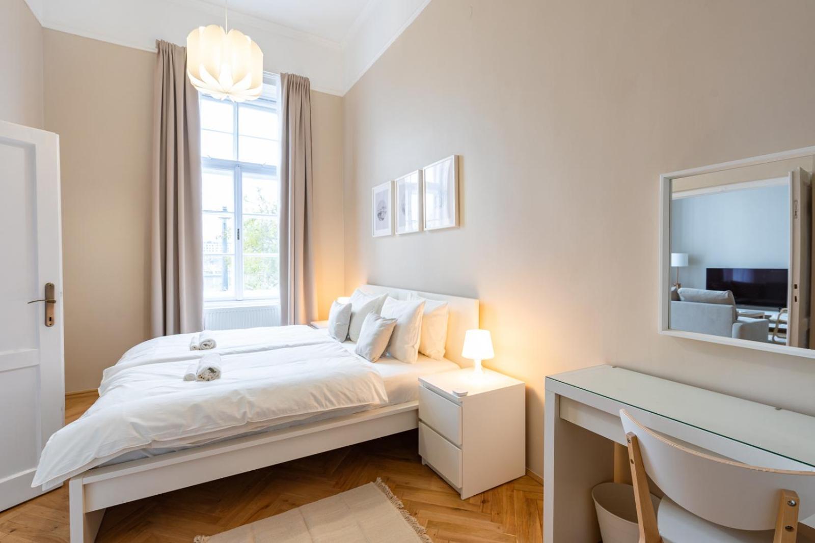 Danube Waterfront View At Chain Bridge Apartamento