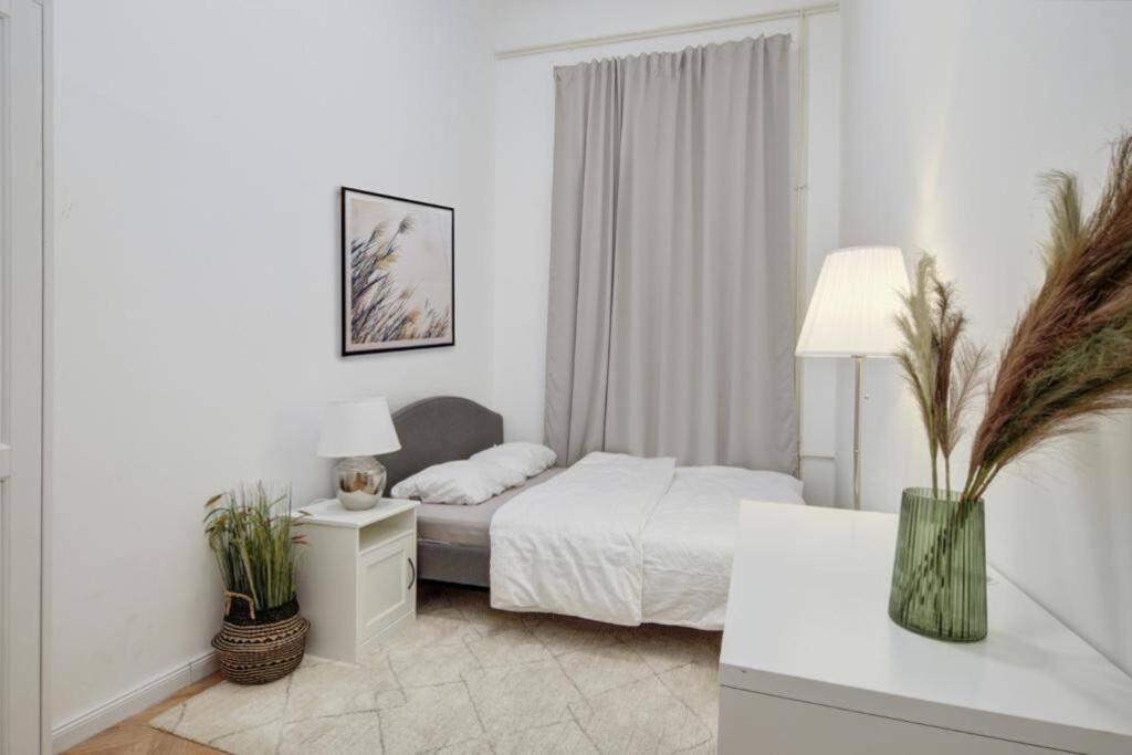Lovely 3 Bedrooms In The Jewish Quarter Apartment *