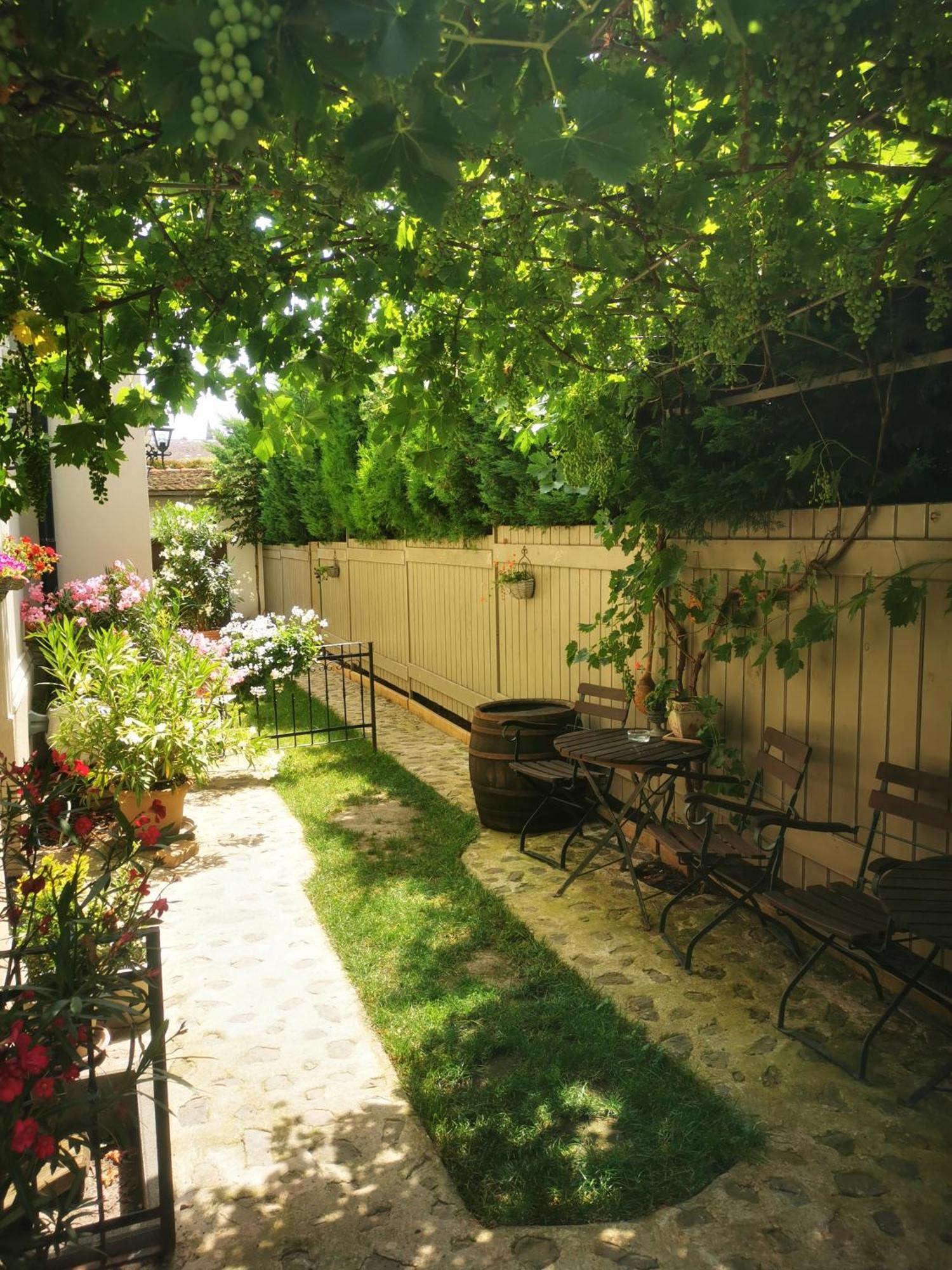 Kuria With Private Jacuzzi And Pool Apartament