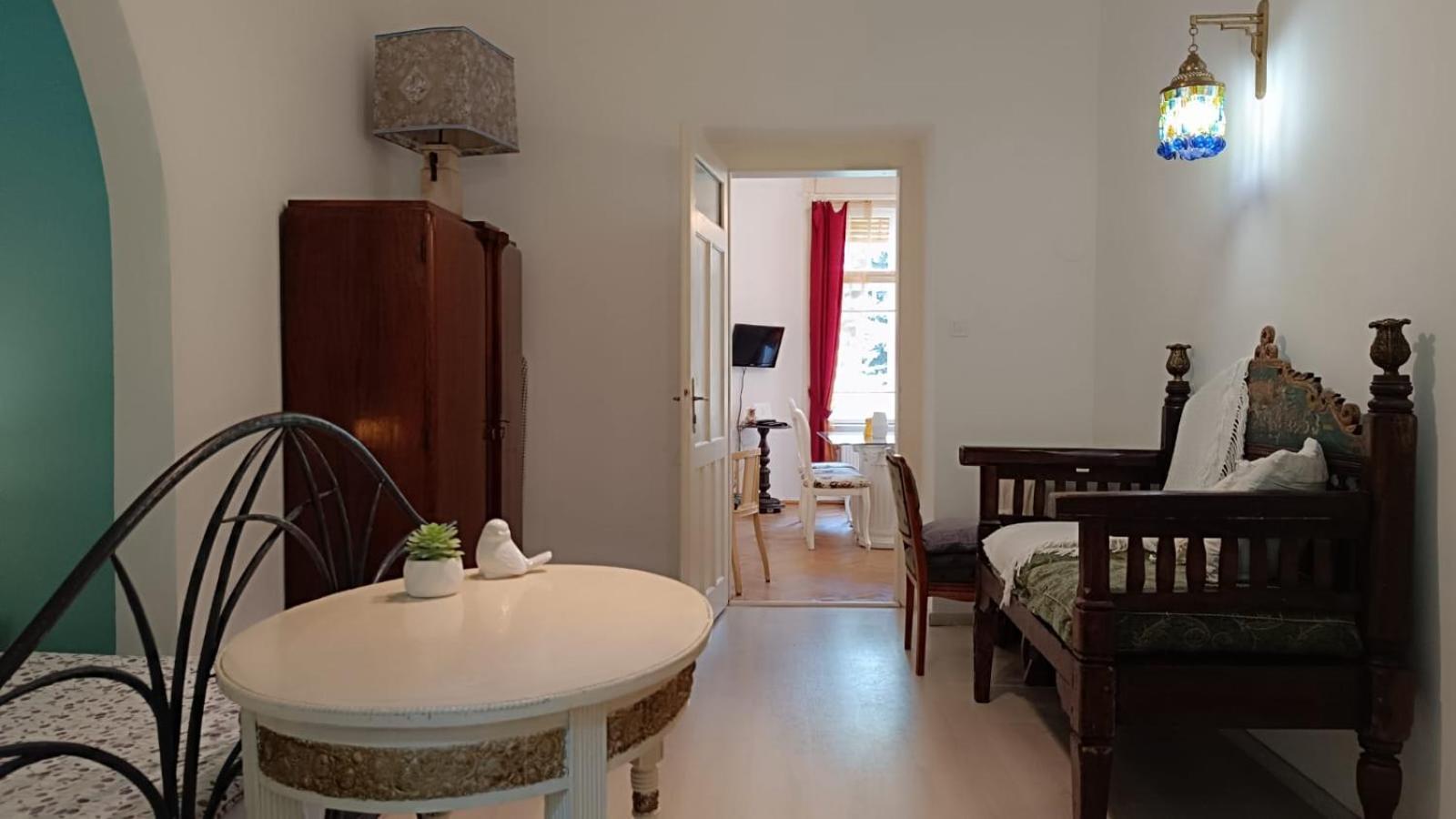 Heritage Harmony With Free Parking Budapest