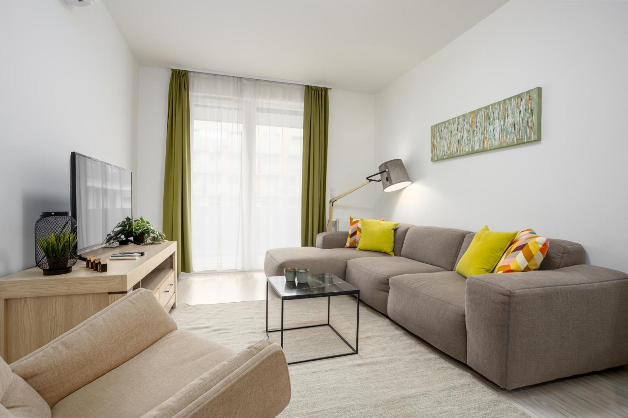 Luxury Atrium Residences Apartman