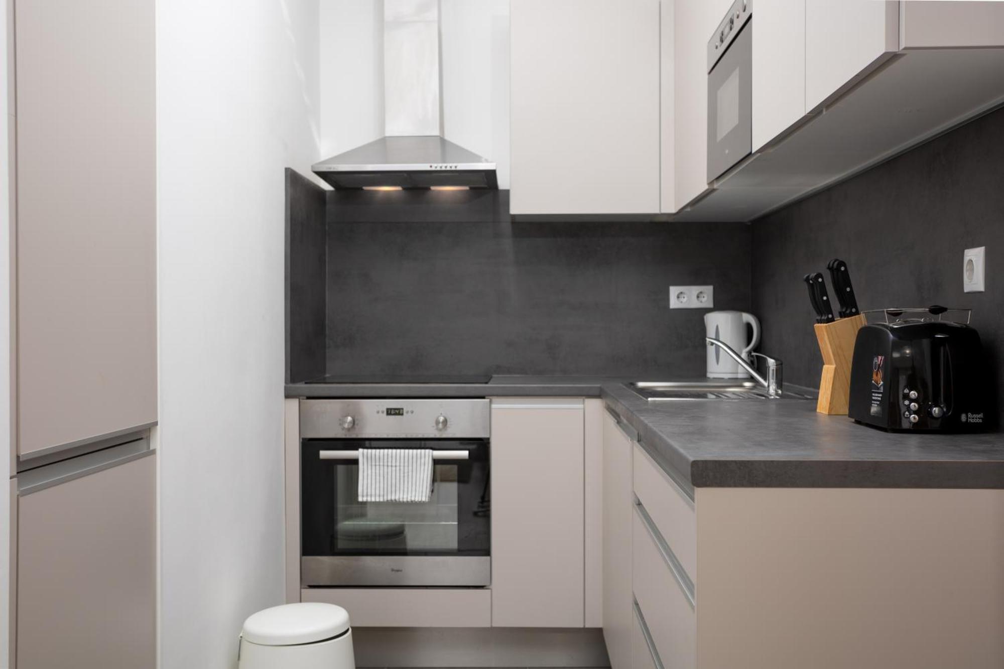 Luxury Atrium Residences Apartment Budapest