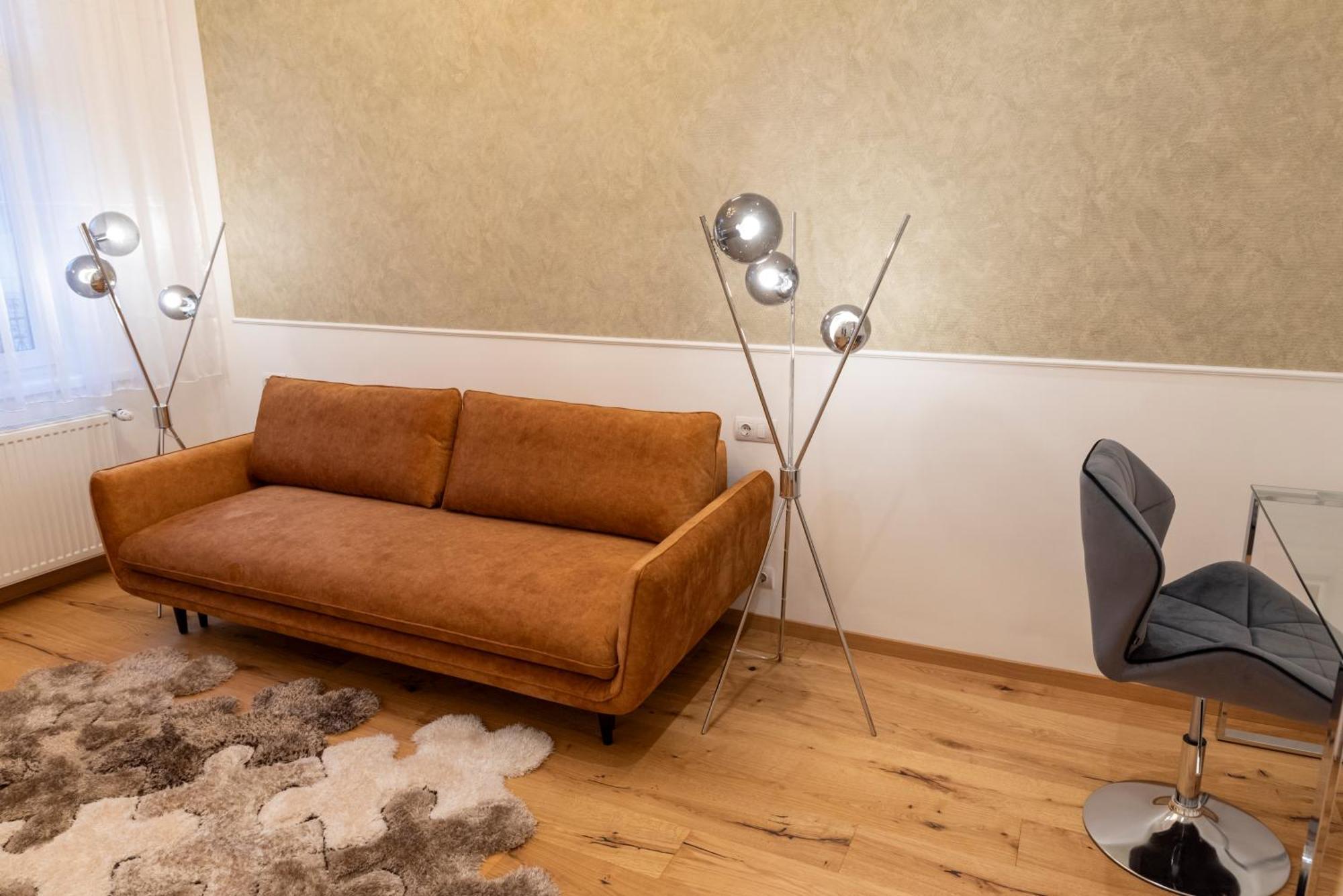 Oktogon Luxury Apartment *