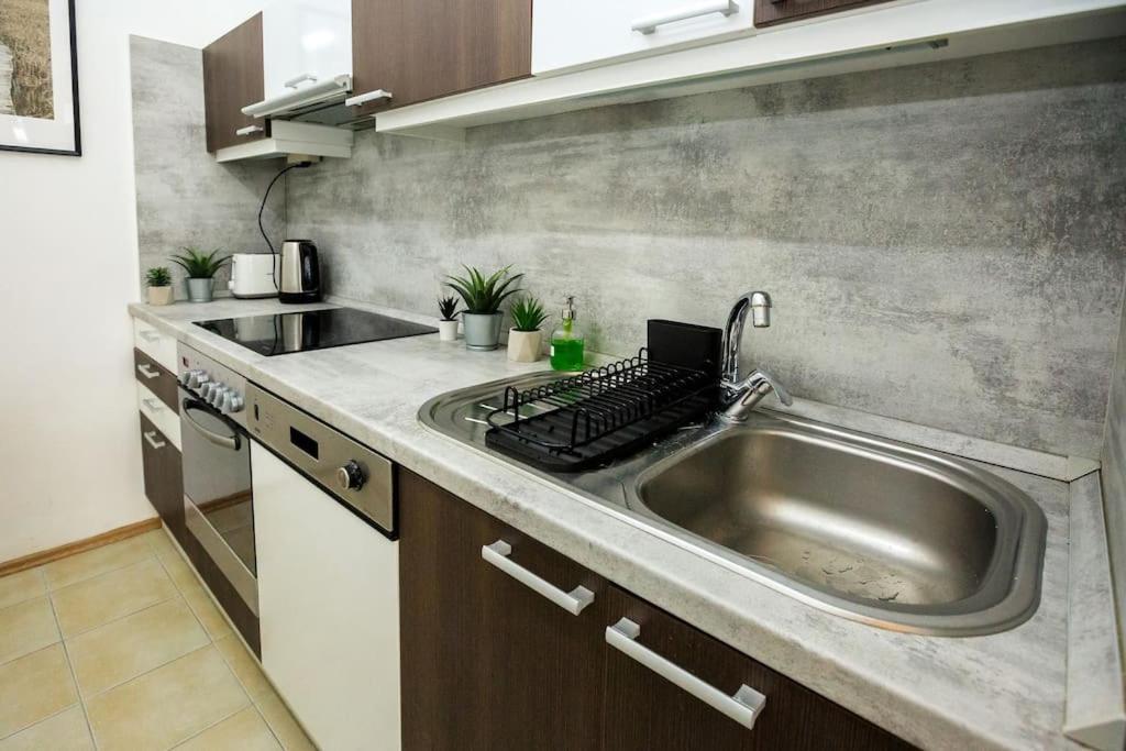Opera With Three Bedroom W Ac Apartamento *