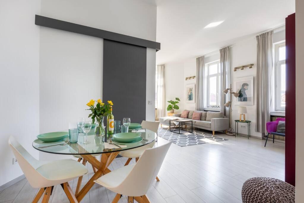 Apartamento Quaint And Cozy 2-br In The Center Budapest