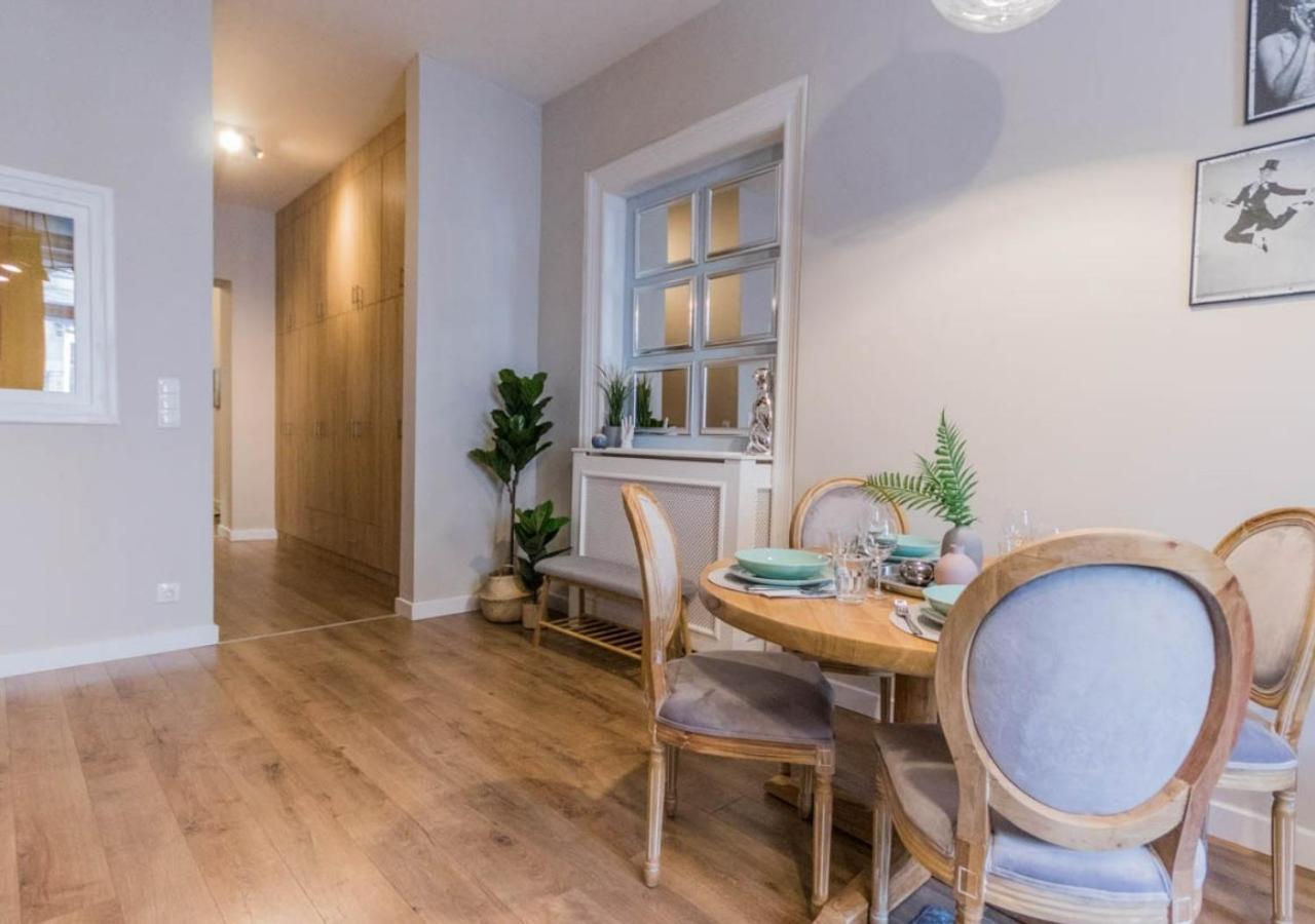 True Gem Downtown Next To Synagogue And Gozsdu Garden Area Lejlighed Budapest