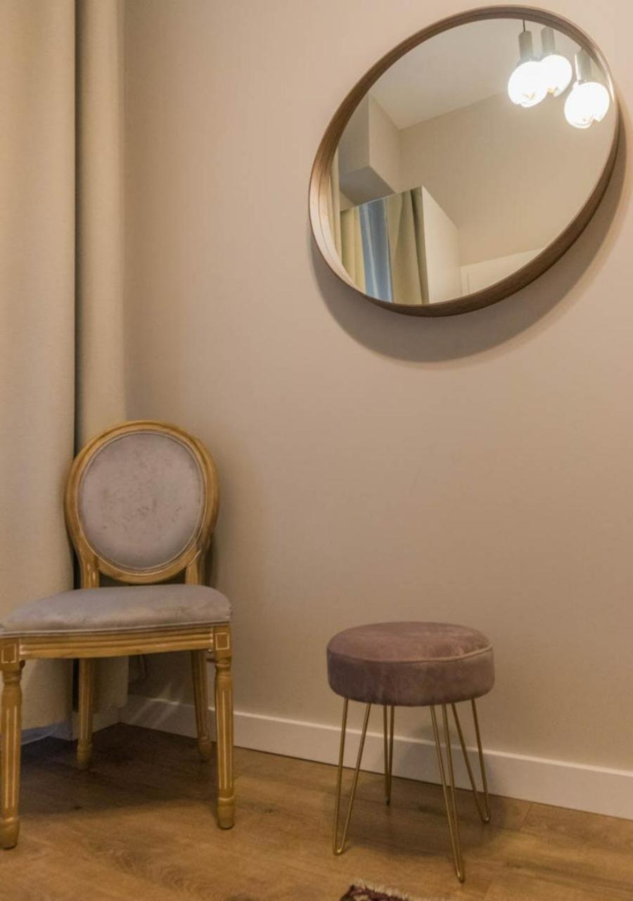 True Gem Downtown Next To Synagogue And Gozsdu Garden Area Lejlighed