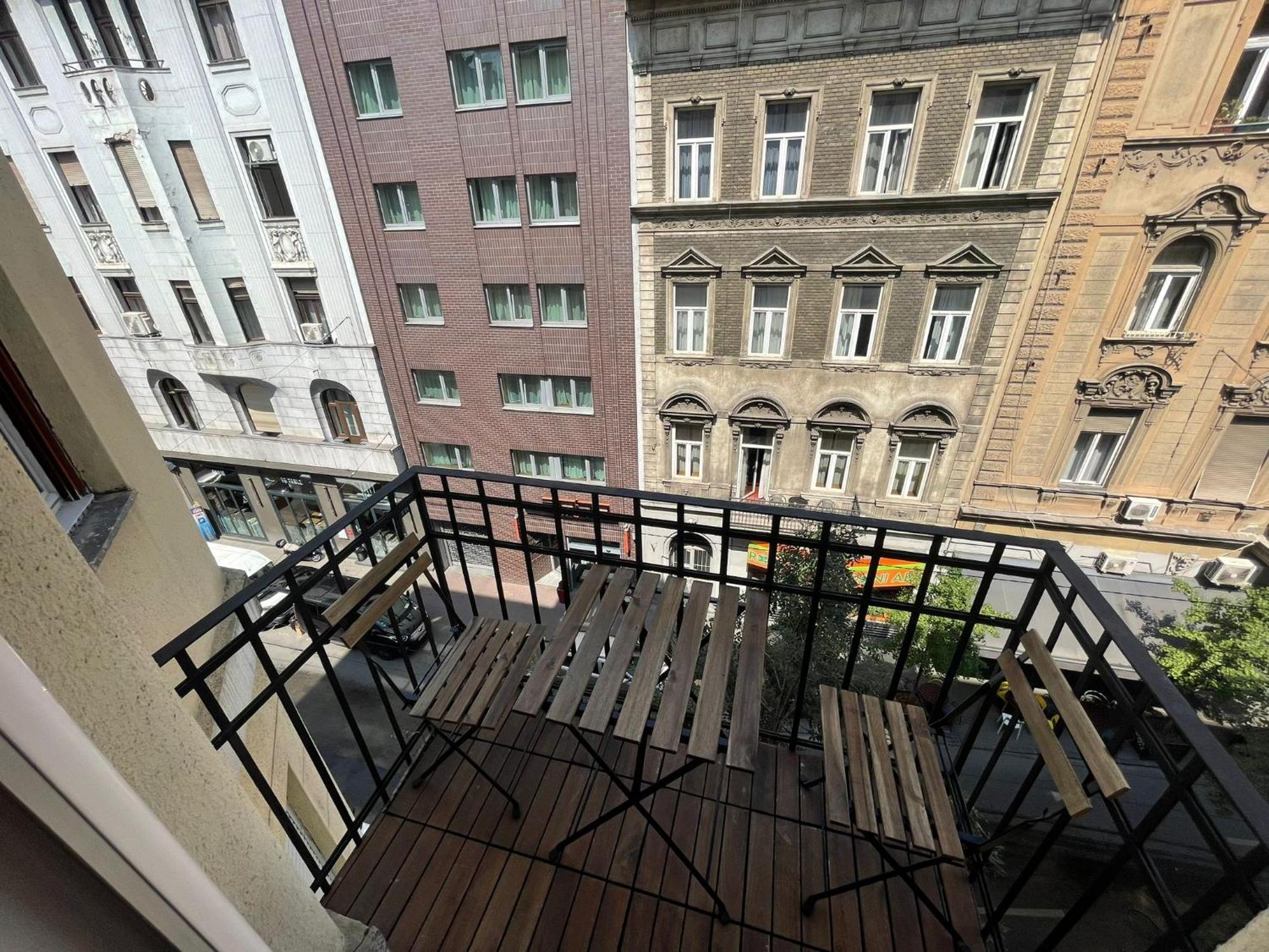 Center 2, Cozy And Modern 2br In The Center * Boedapest