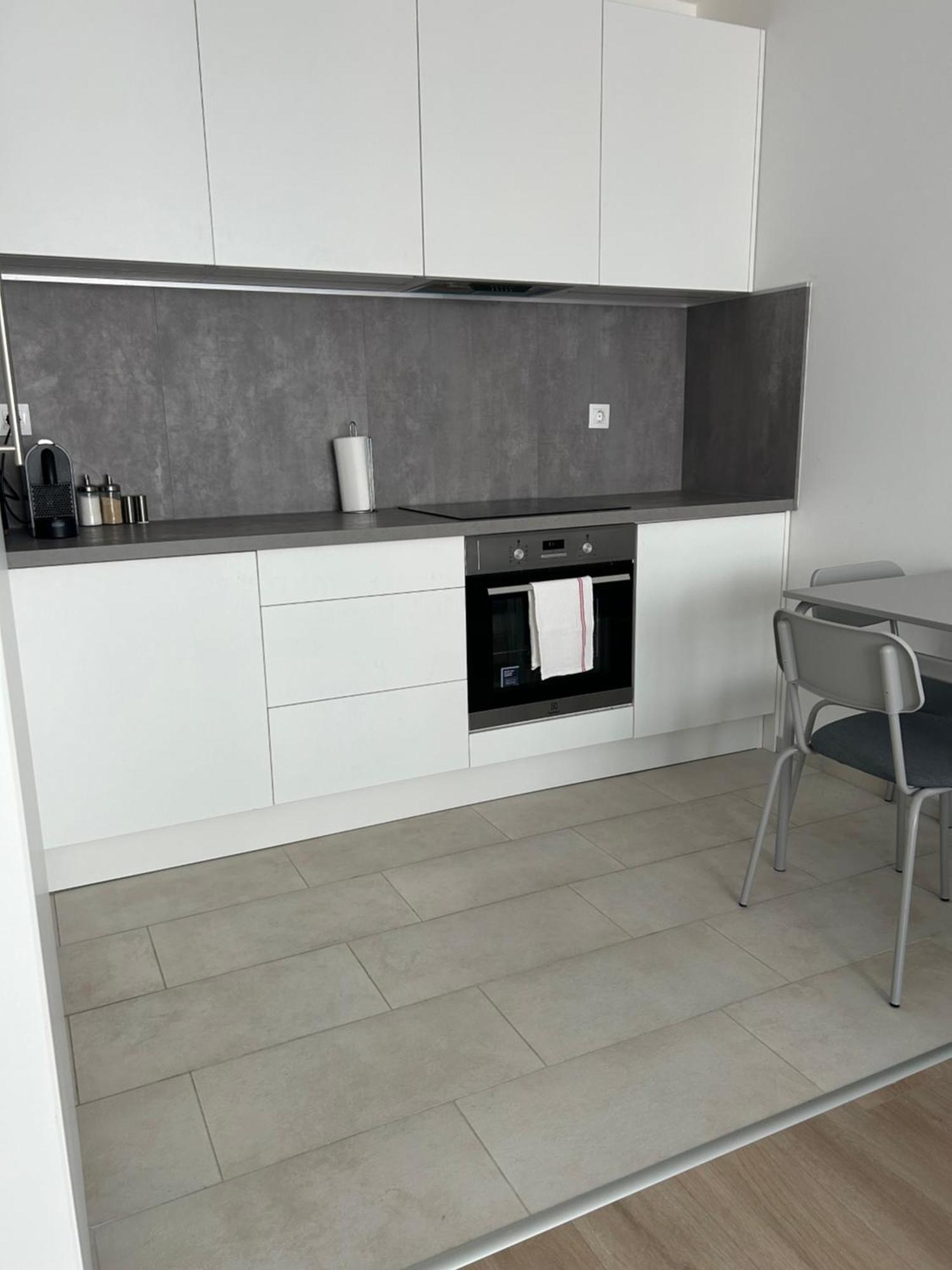 West Budapest-edge Of Downtown-free Parking * Budapest