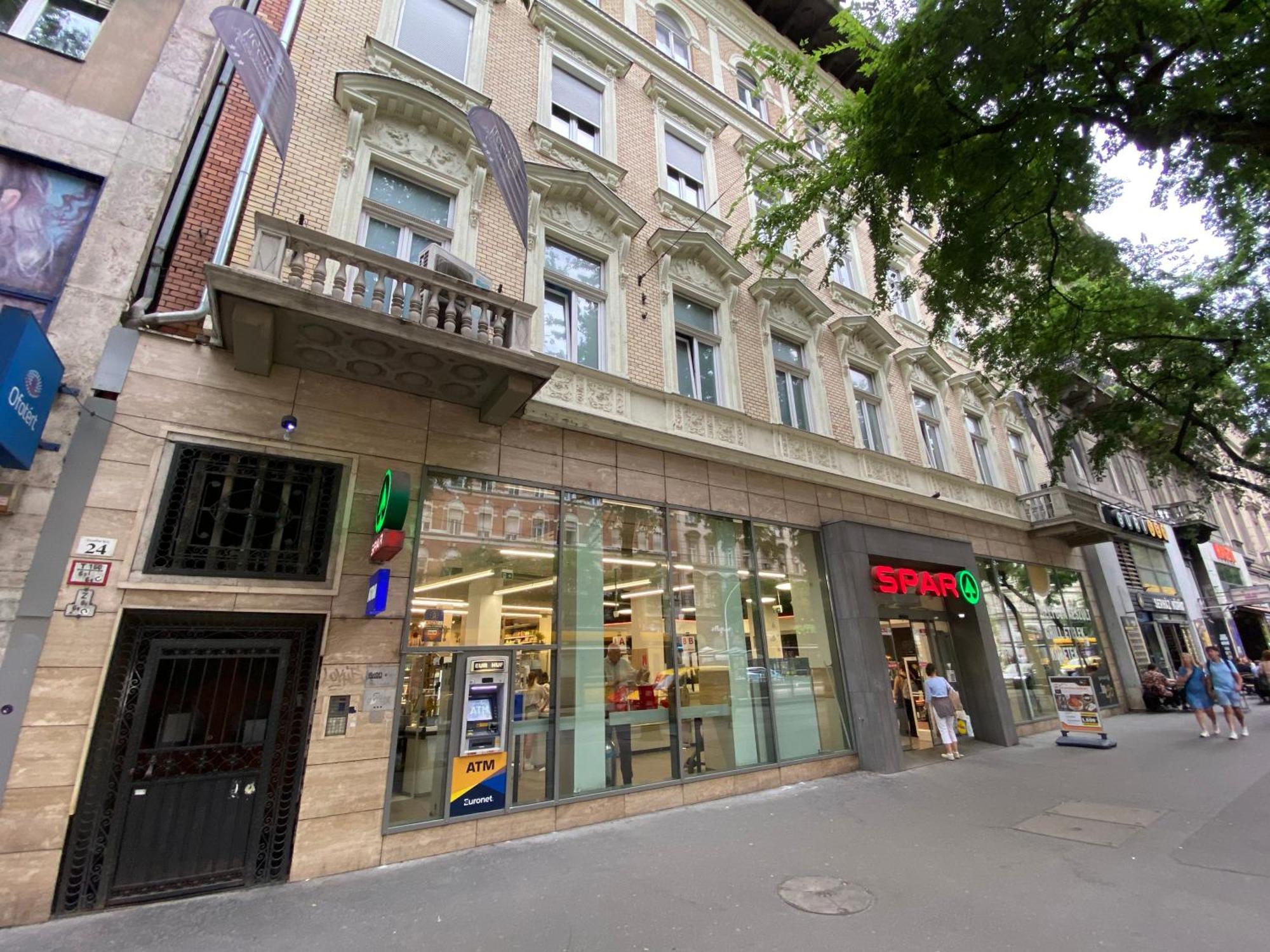 Pink Rose Boutiques * Budapest